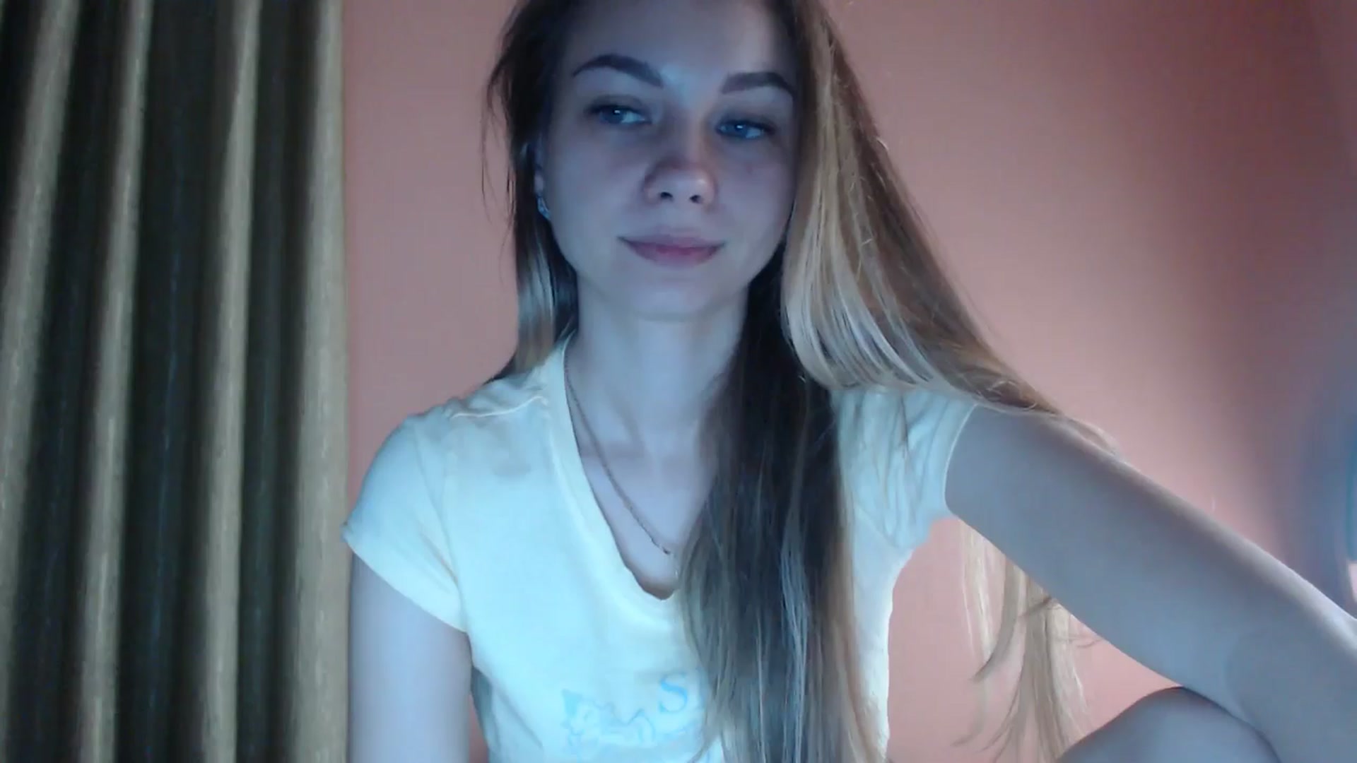 Gallery image thumbnail from Lovely_NataUA's myfreecams stream on, 09/22/2025, 24:40 image 2 of 20