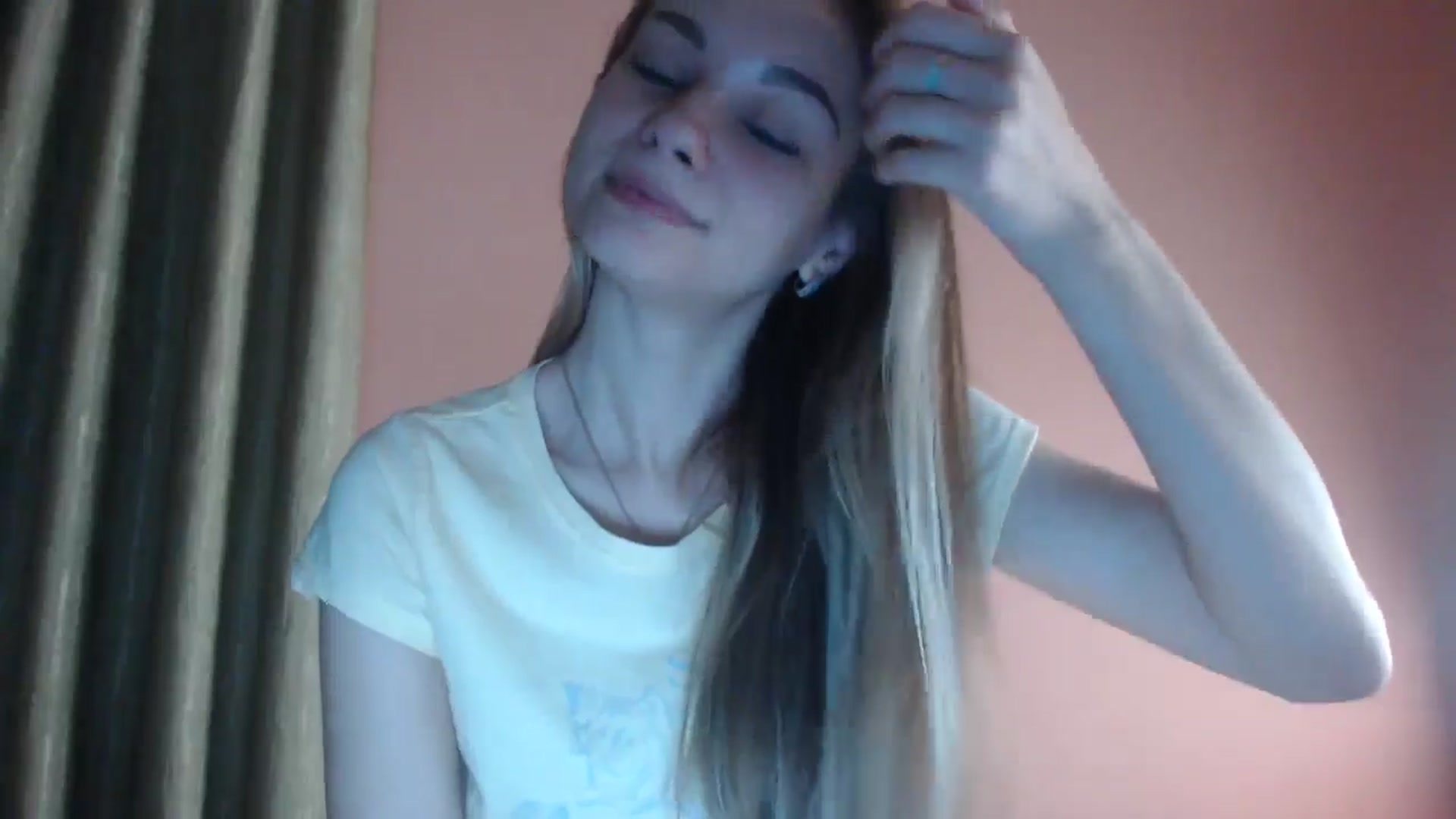Gallery image thumbnail from Lovely_NataUA's myfreecams stream on, 09/22/2025, 24:40 image 5 of 20