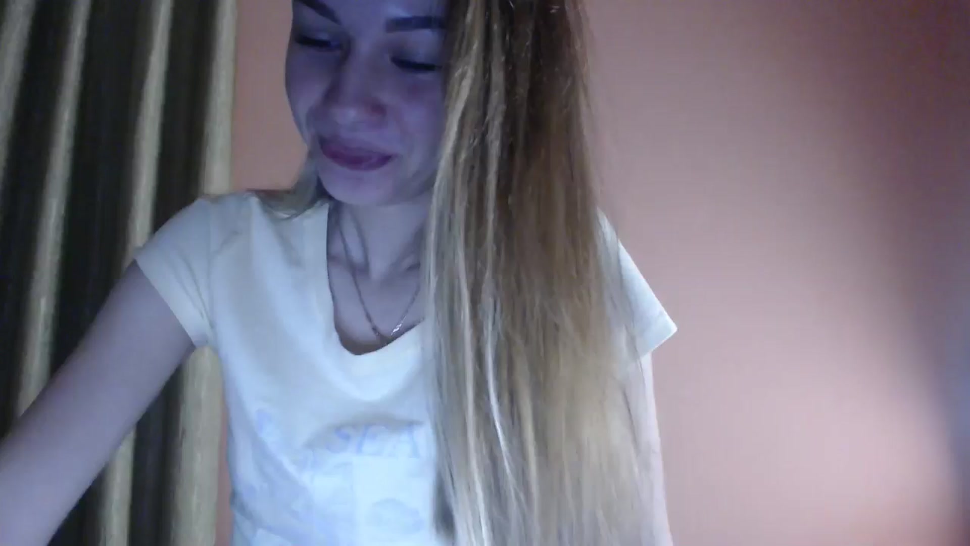 Gallery image thumbnail from Lovely_NataUA's myfreecams stream on, 09/22/2025, 24:40 image 4 of 20