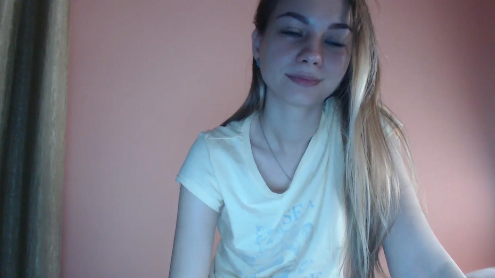 Gallery image thumbnail from Lovely_NataUA's myfreecams stream on, 09/22/2025, 01:27 image 11 of 20
