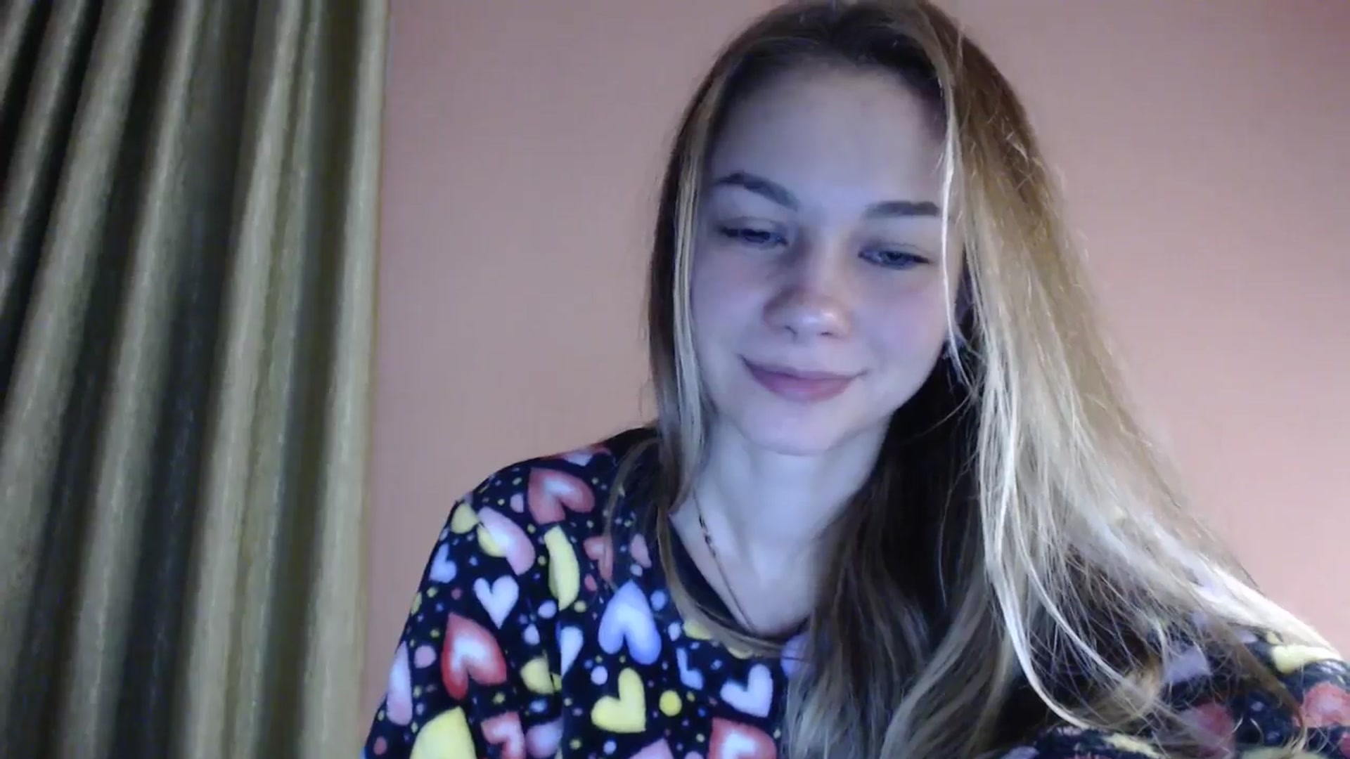 Gallery image thumbnail from Lovely_NataUA's myfreecams stream on, 09/29/2025, 24:02 image 3 of 20