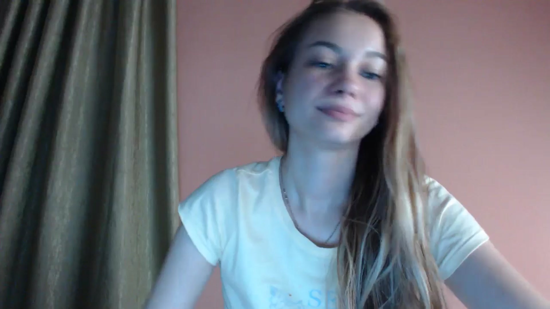 Gallery image thumbnail from Lovely_NataUA's myfreecams stream on, 09/29/2025, 24:02 image 6 of 20