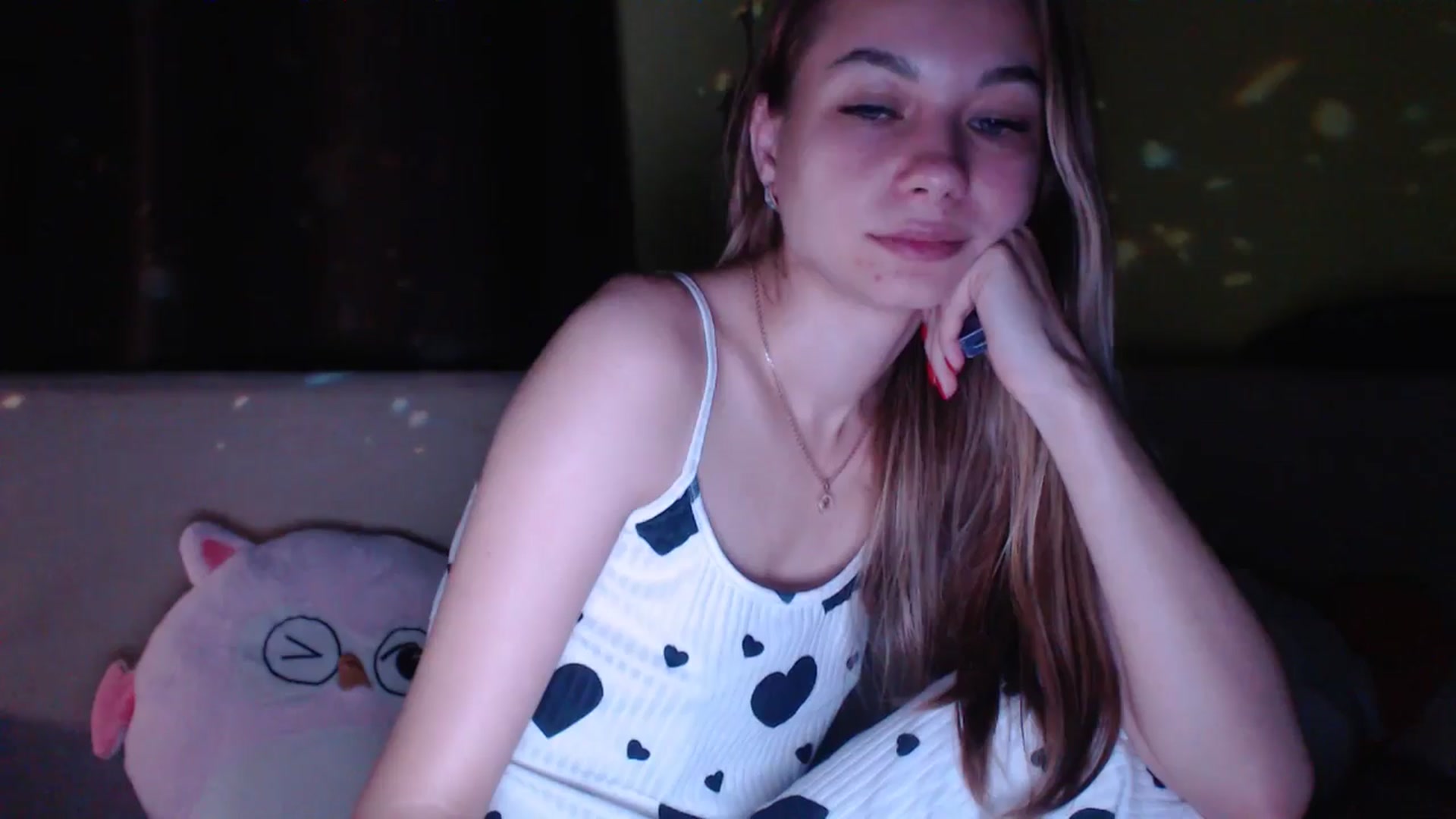 Gallery image thumbnail from Lovely_NataUA's myfreecams stream on, 10/06/2025, 24:25 image 18 of 20