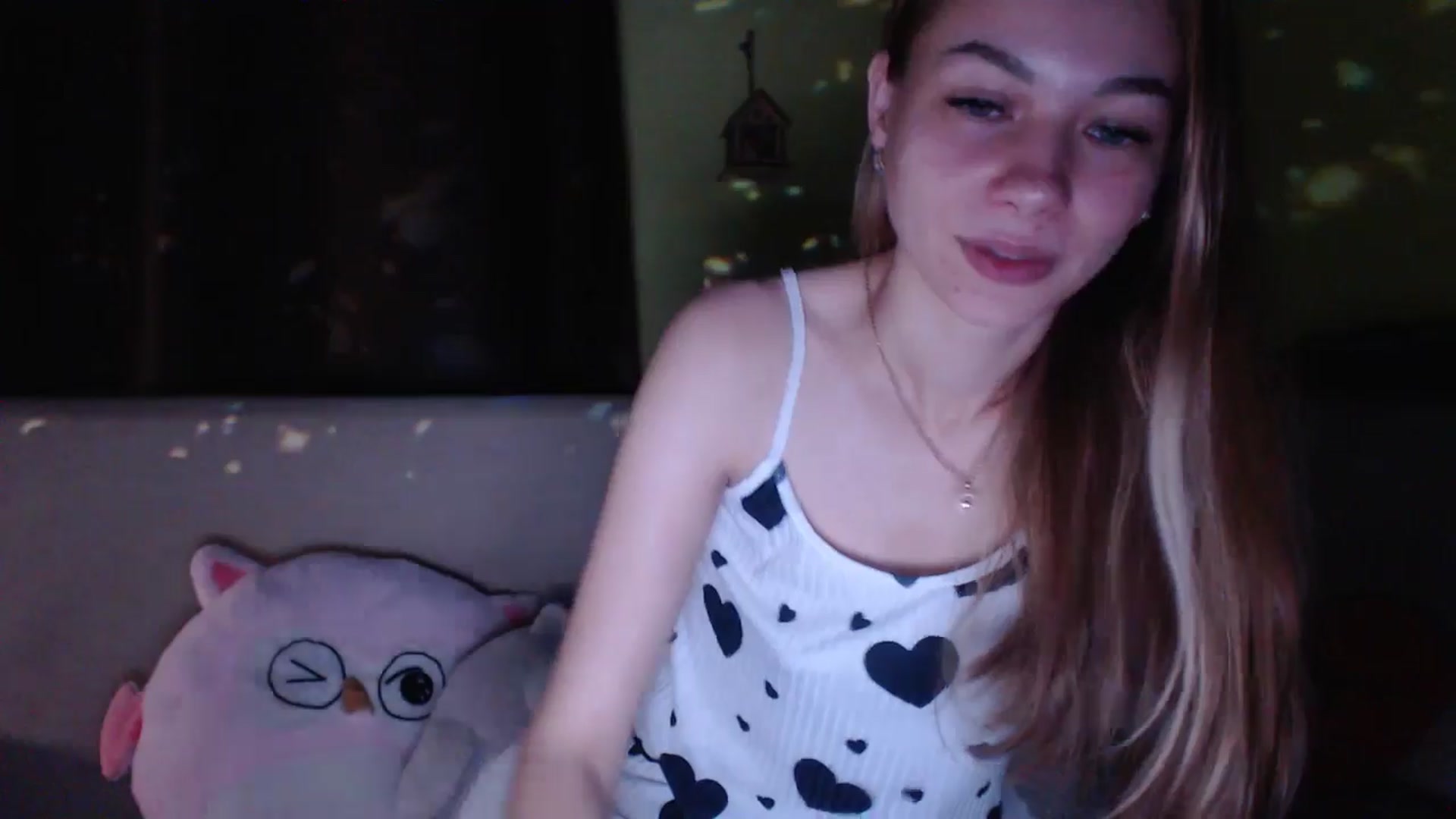 Gallery image thumbnail from Lovely_NataUA's myfreecams stream on, 10/06/2025, 24:25 image 7 of 20