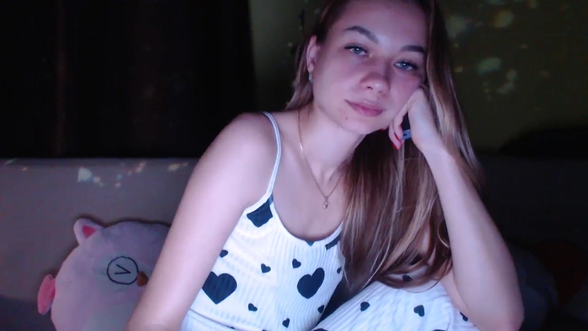 Gallery image thumbnail from Lovely_NataUA's myfreecams stream on, 10/06/2025, 24:25 image 14 of 20