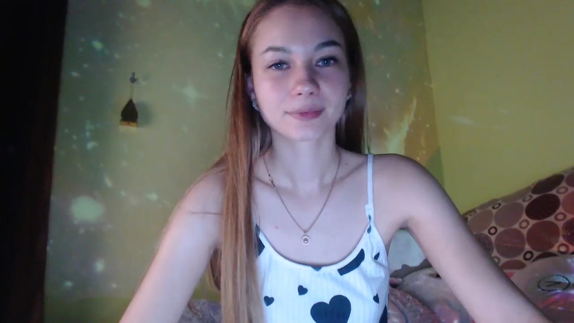 Gallery image thumbnail from Lovely_NataUA's myfreecams stream on, 10/30/2025, 24:01 image 18 of 20