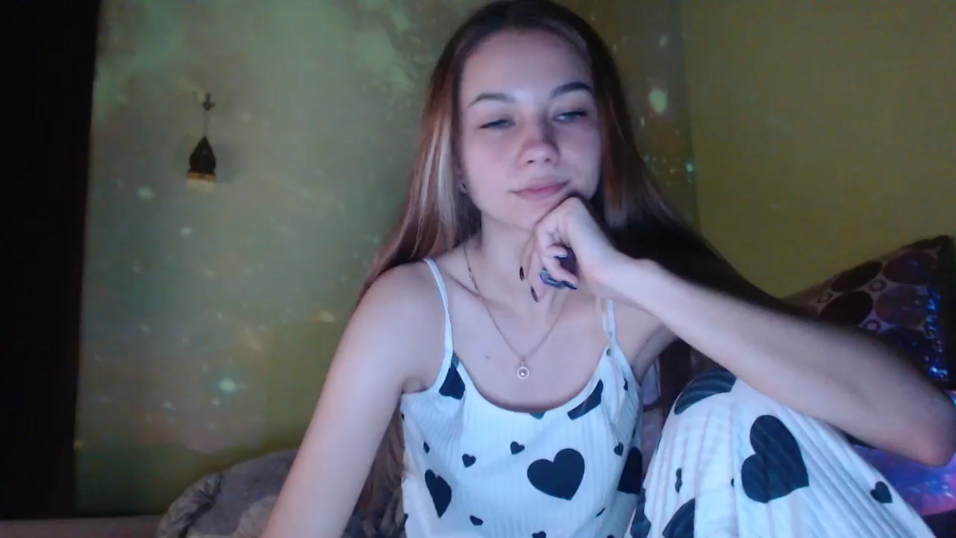 Gallery image thumbnail from Lovely_NataUA's myfreecams stream on, 10/30/2025, 24:01 image 4 of 20