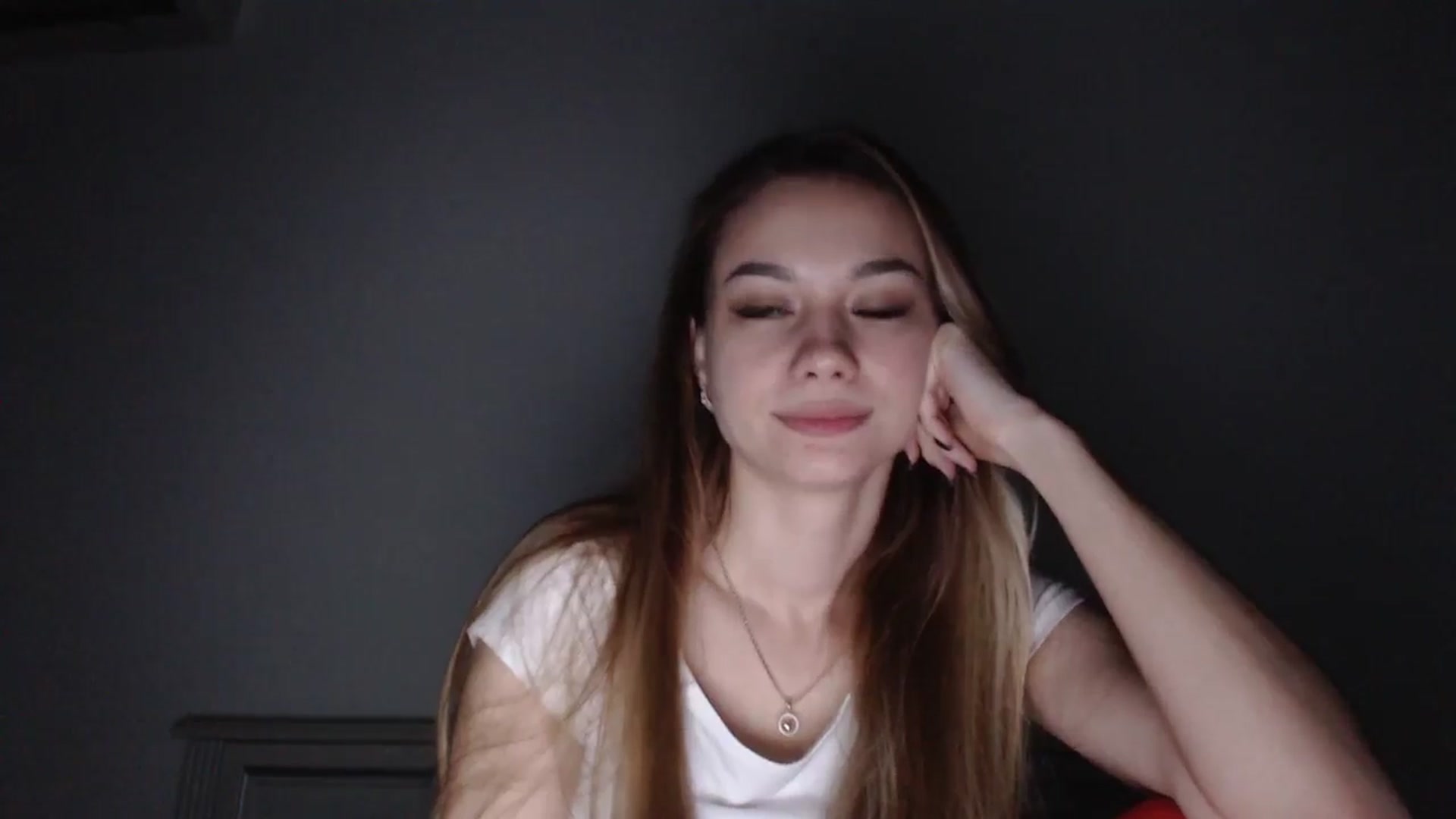 Gallery image thumbnail from Lovely_NataUA's myfreecams stream on, 11/22/2025, 21:55 image 17 of 20
