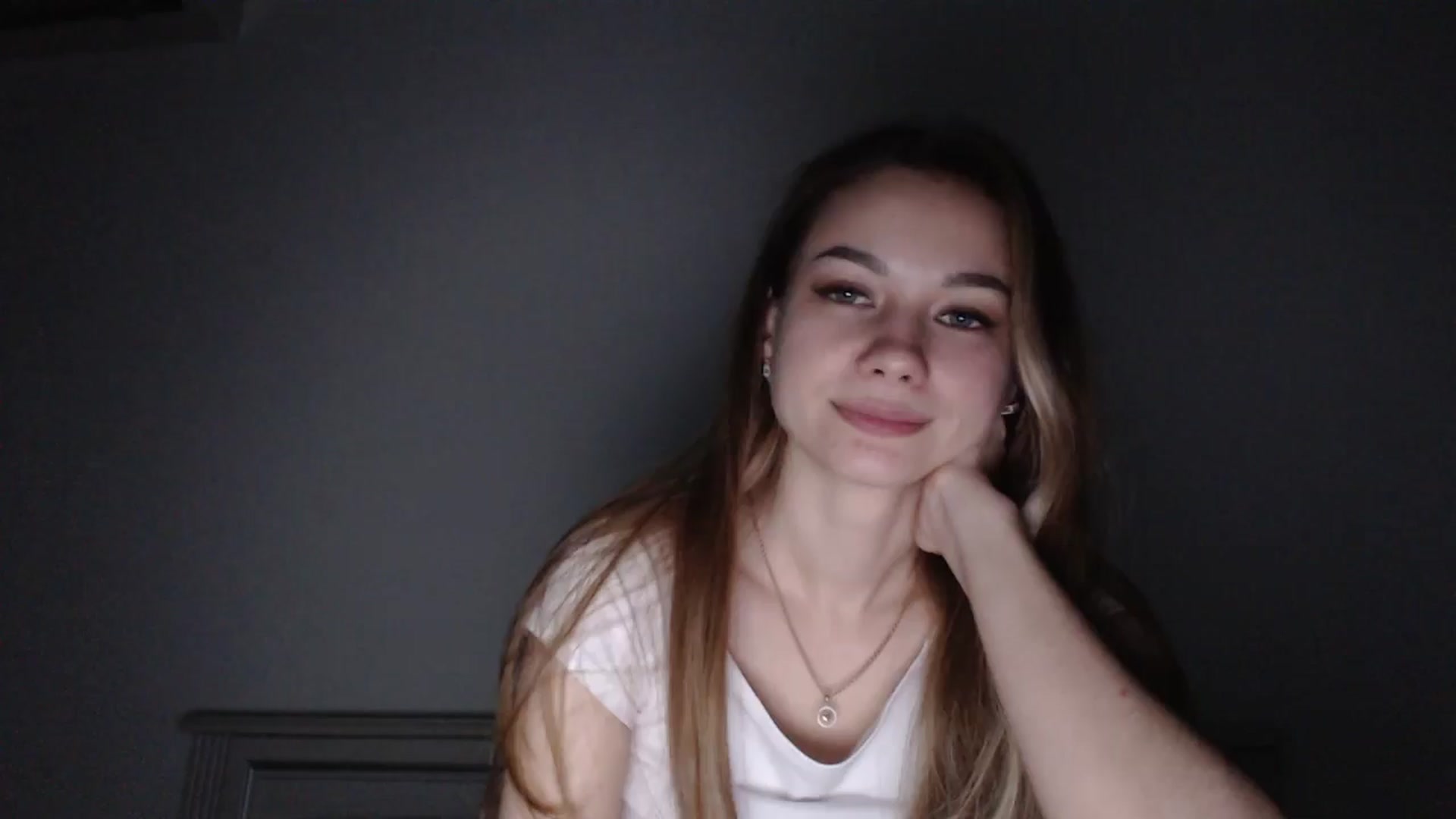 Gallery image thumbnail from Lovely_NataUA's myfreecams stream on, 11/22/2025, 21:55 image 15 of 20