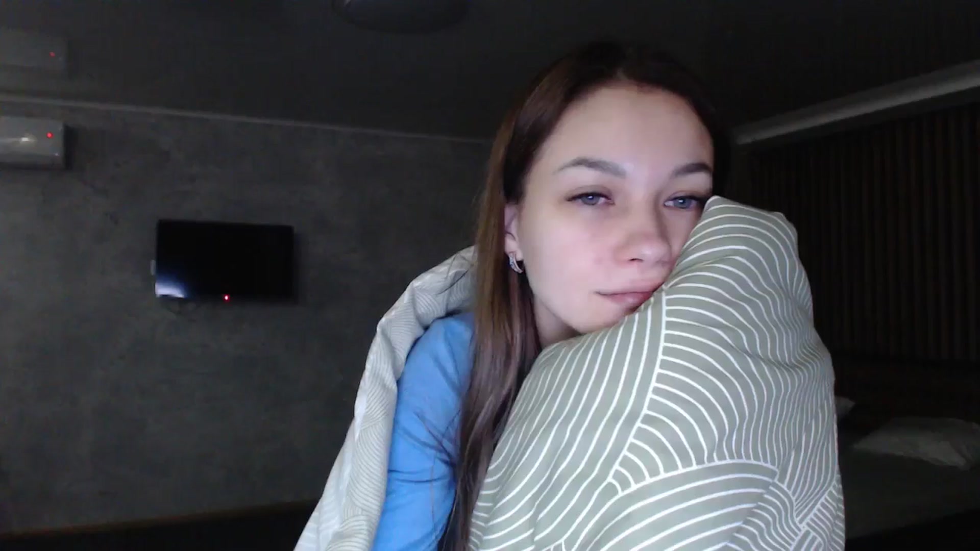 Gallery image thumbnail from Lovely_NataUA's myfreecams stream on, 12/25/2025, 21:03 image 7 of 20