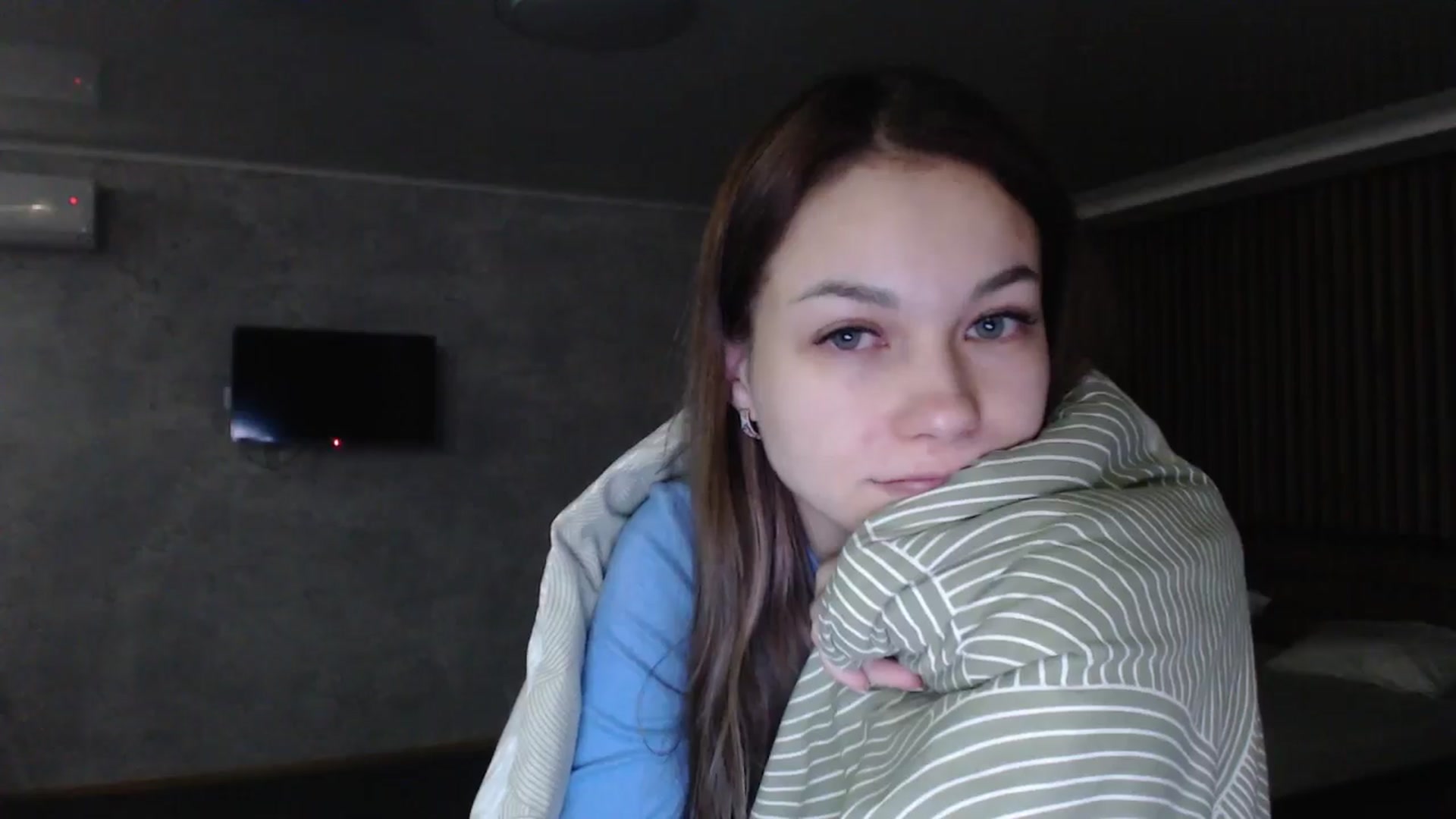 Gallery image thumbnail from Lovely_NataUA's myfreecams stream on, 12/25/2025, 21:03 image 8 of 20