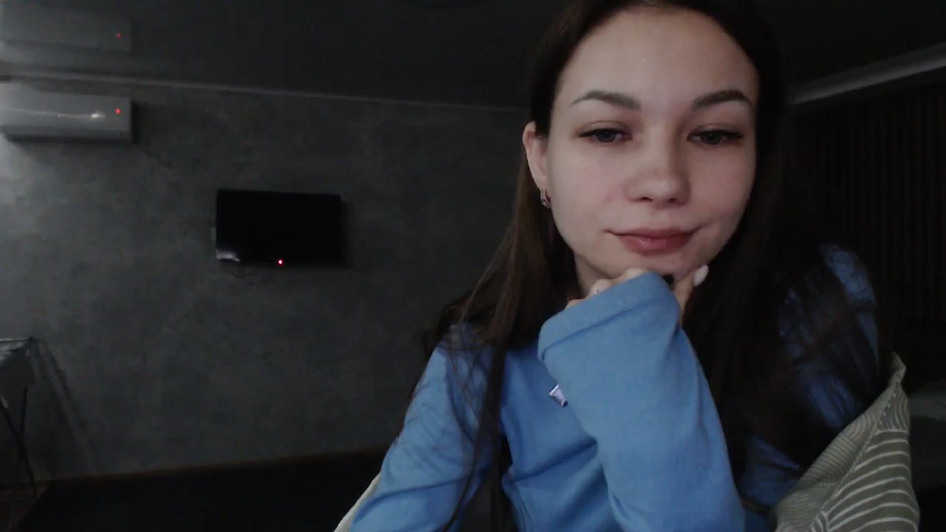 Gallery image thumbnail from Lovely_NataUA's myfreecams stream on, 12/25/2025, 21:03 image 18 of 20