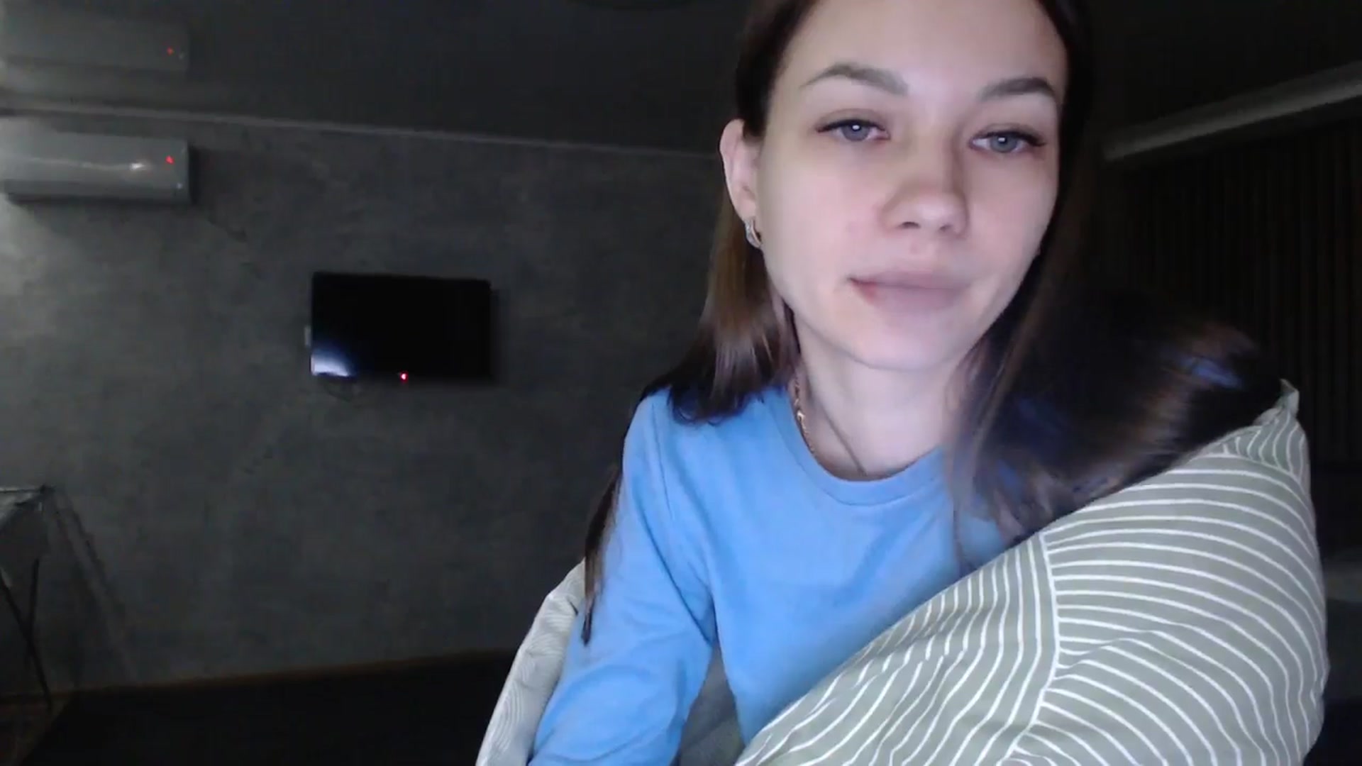 Gallery image thumbnail from Lovely_NataUA's myfreecams stream on, 12/25/2025, 21:03 image 13 of 20