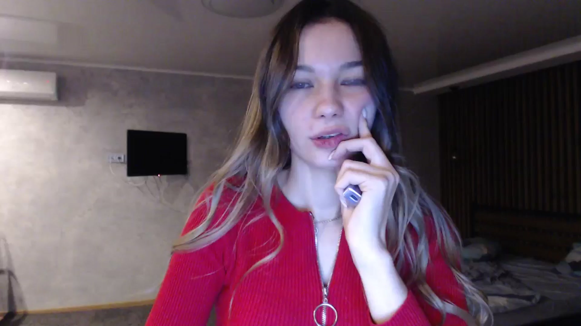 Gallery image thumbnail from Lovely_NataUA's myfreecams stream on, 12/27/2025, 22:03 image 17 of 20