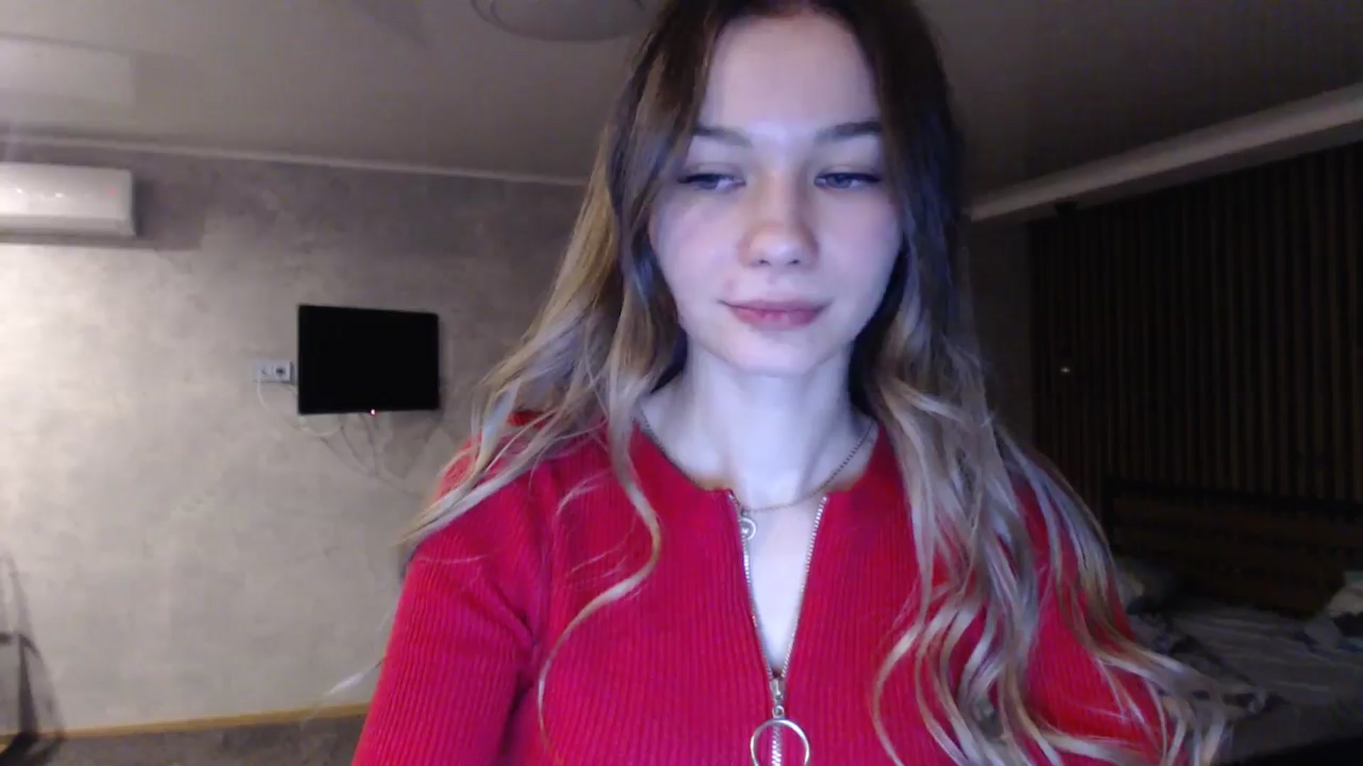 Gallery image thumbnail from Lovely_NataUA's myfreecams stream on, 12/27/2025, 22:03 image 16 of 20