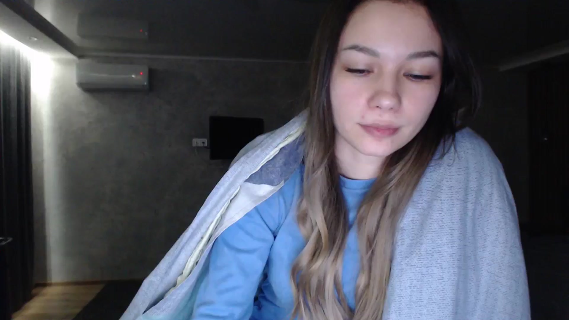 Gallery image thumbnail from Lovely_NataUA's myfreecams stream on, 12/28/2025, 21:59 image 13 of 20