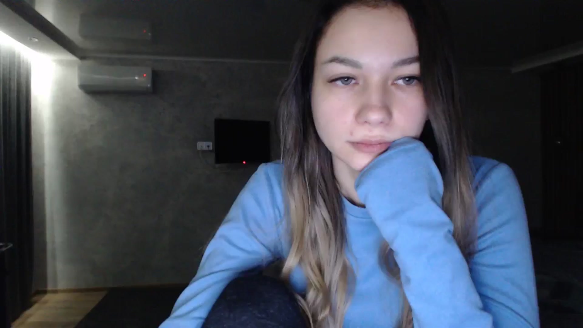 Gallery image thumbnail from Lovely_NataUA's myfreecams stream on, 12/28/2025, 21:59 image 6 of 20