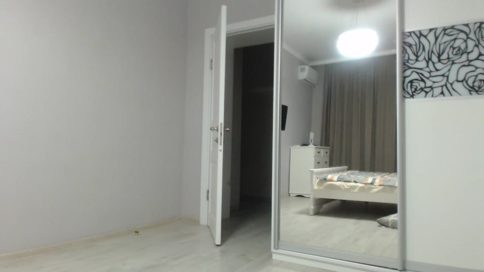 Gallery image thumbnail from Lovely_NataUA's myfreecams stream on, 01/10/2026, 21:55 image 18 of 20