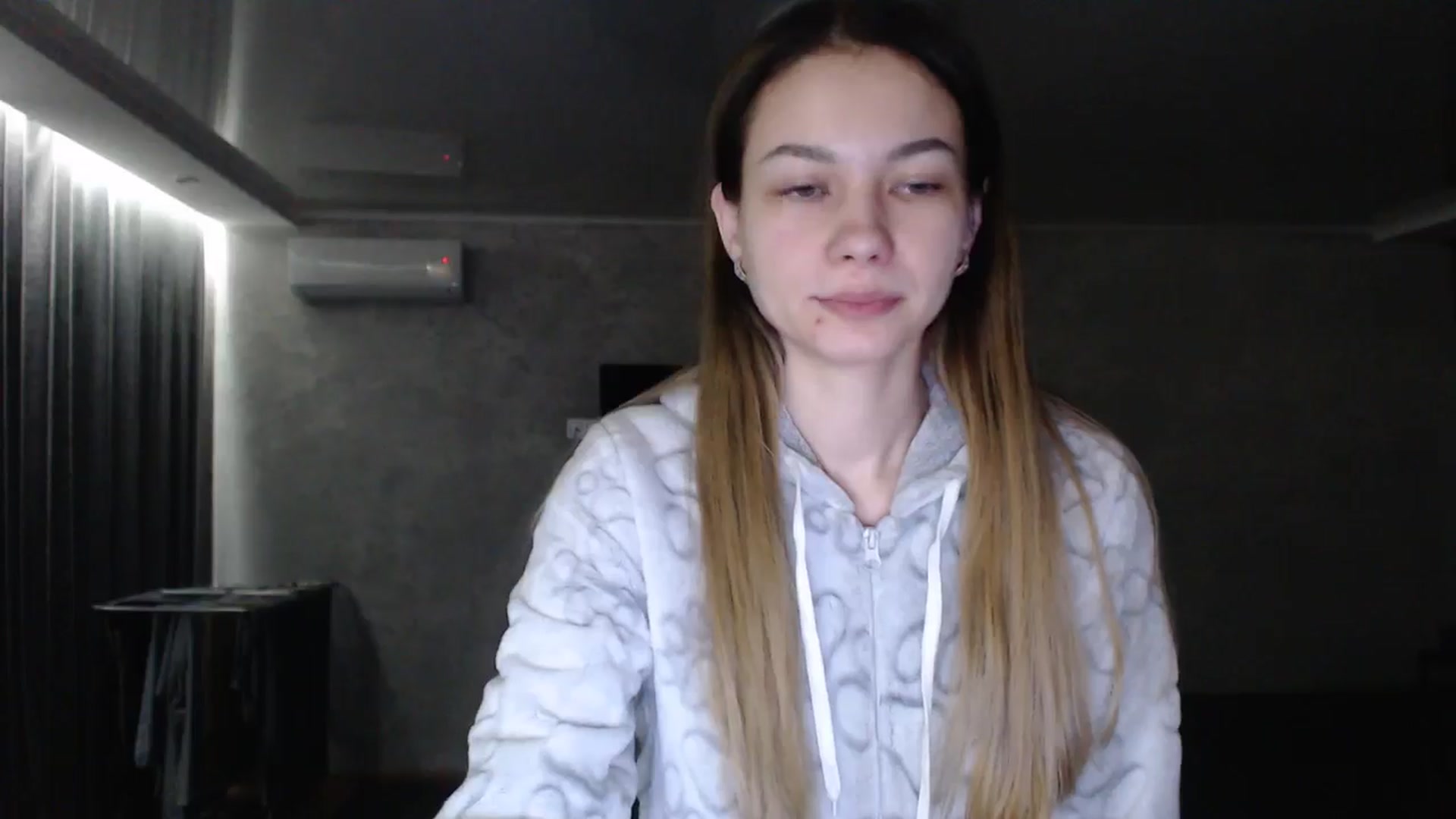 Gallery image thumbnail from Lovely_NataUA's myfreecams stream on, 01/18/2026, 24:01 image 7 of 20