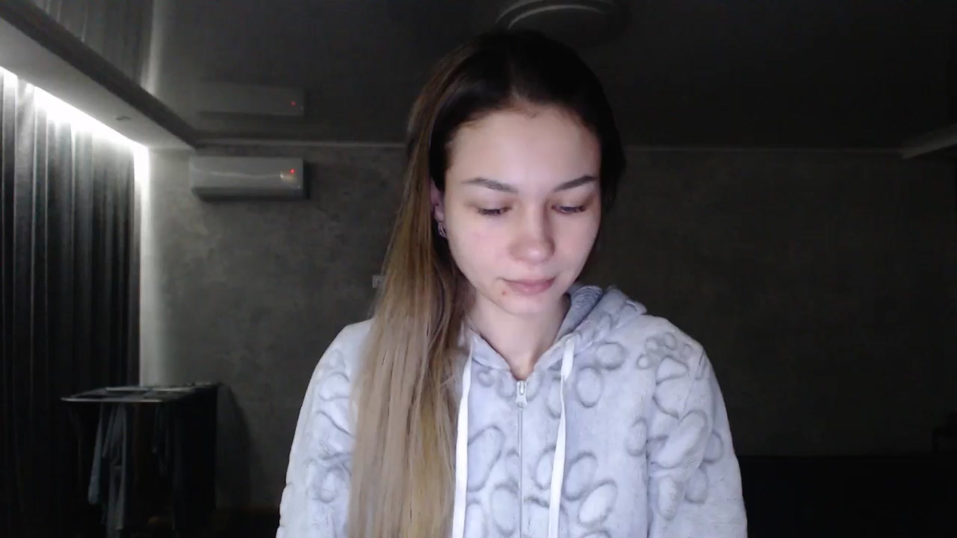 Gallery image thumbnail from Lovely_NataUA's myfreecams stream on, 01/18/2026, 24:01 image 10 of 20