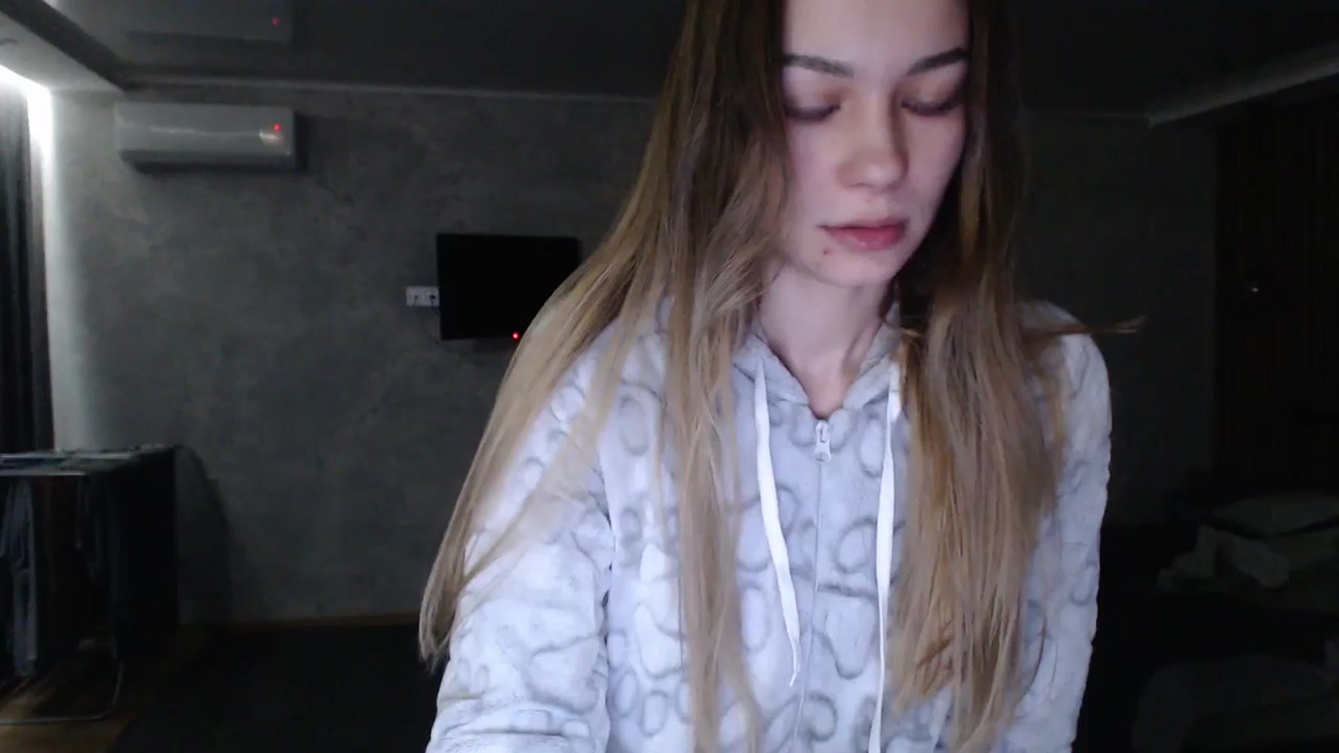 Gallery image thumbnail from Lovely_NataUA's myfreecams stream on, 01/18/2026, 24:01 image 20 of 20