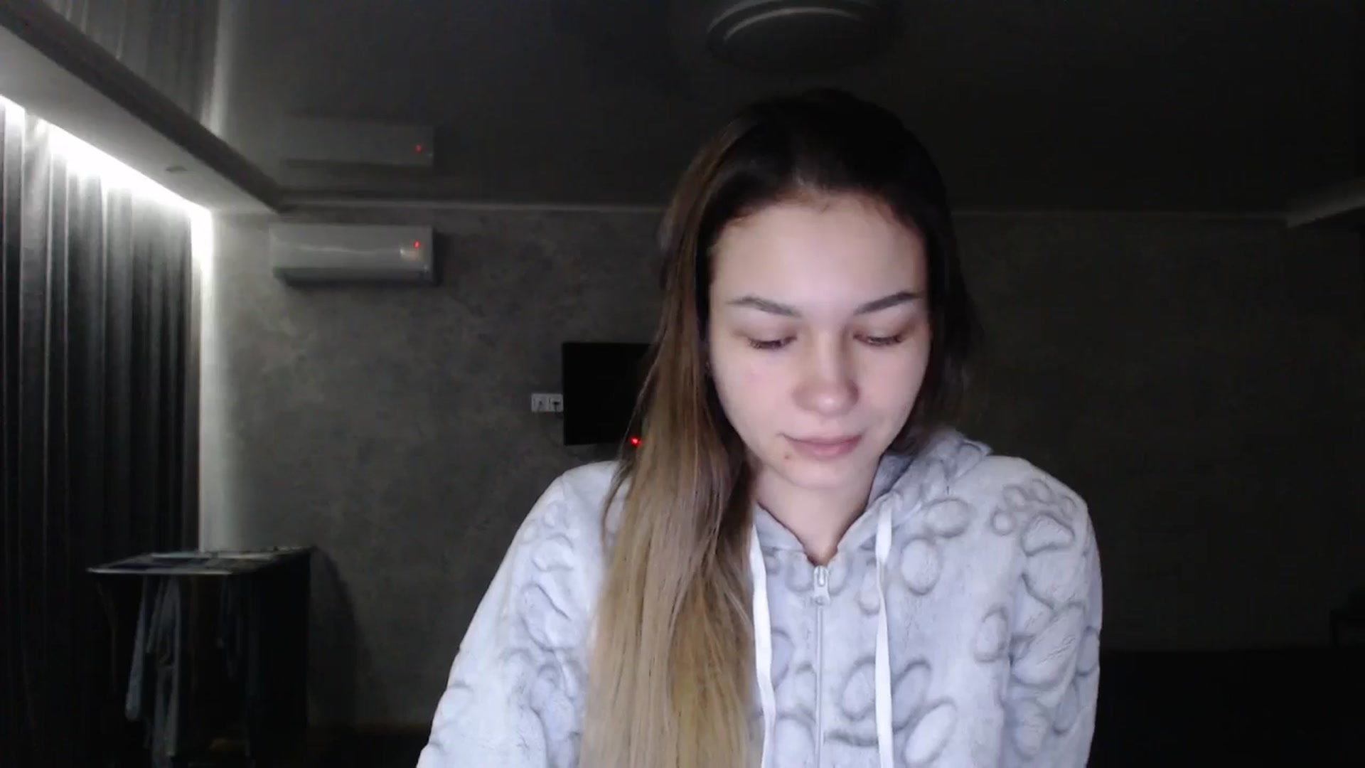 Gallery image thumbnail from Lovely_NataUA's myfreecams stream on, 01/18/2026, 24:01 image 11 of 20