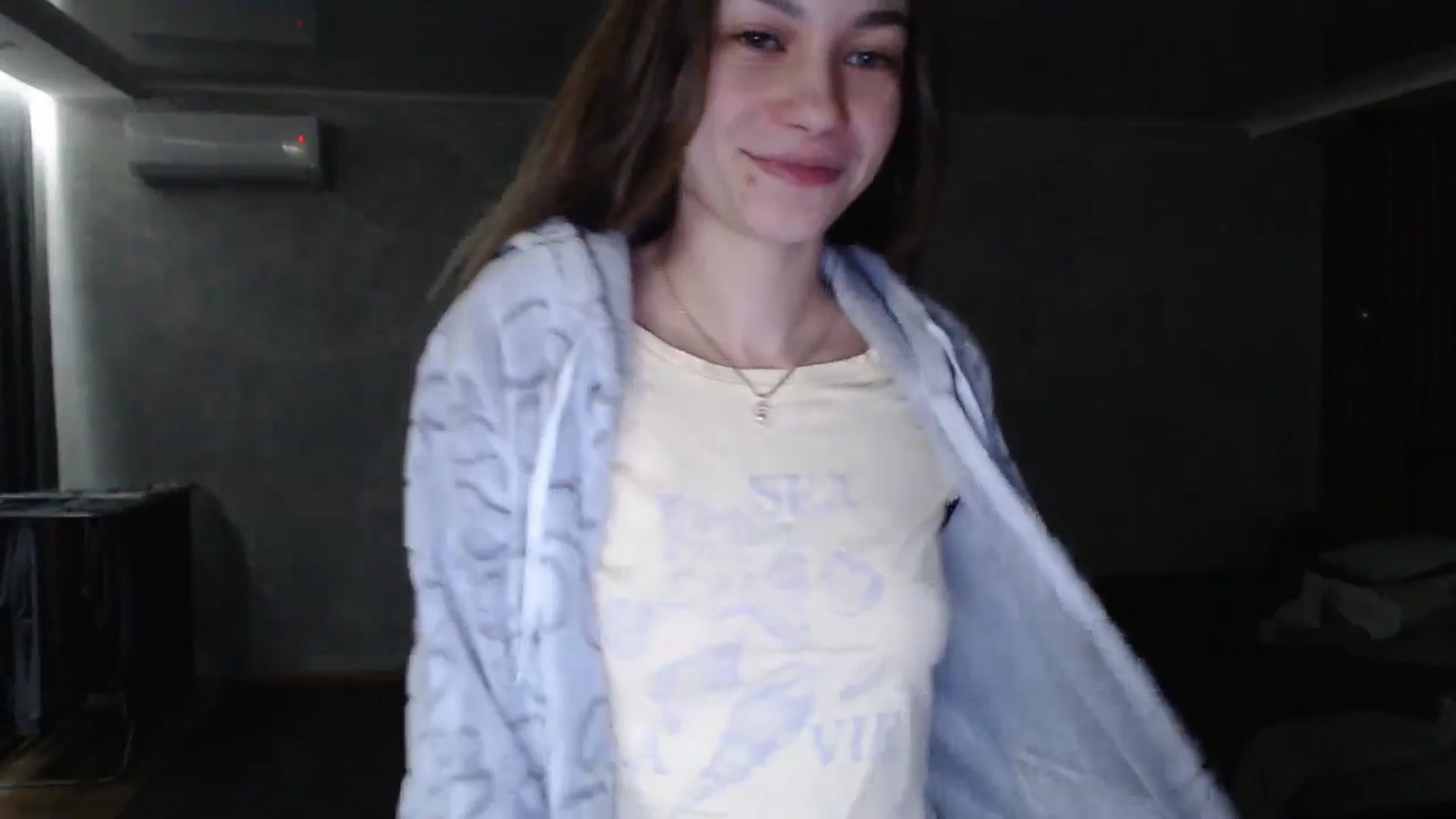 Gallery image thumbnail from Lovely_NataUA's myfreecams stream on, 01/18/2026, 24:35 image 10 of 20