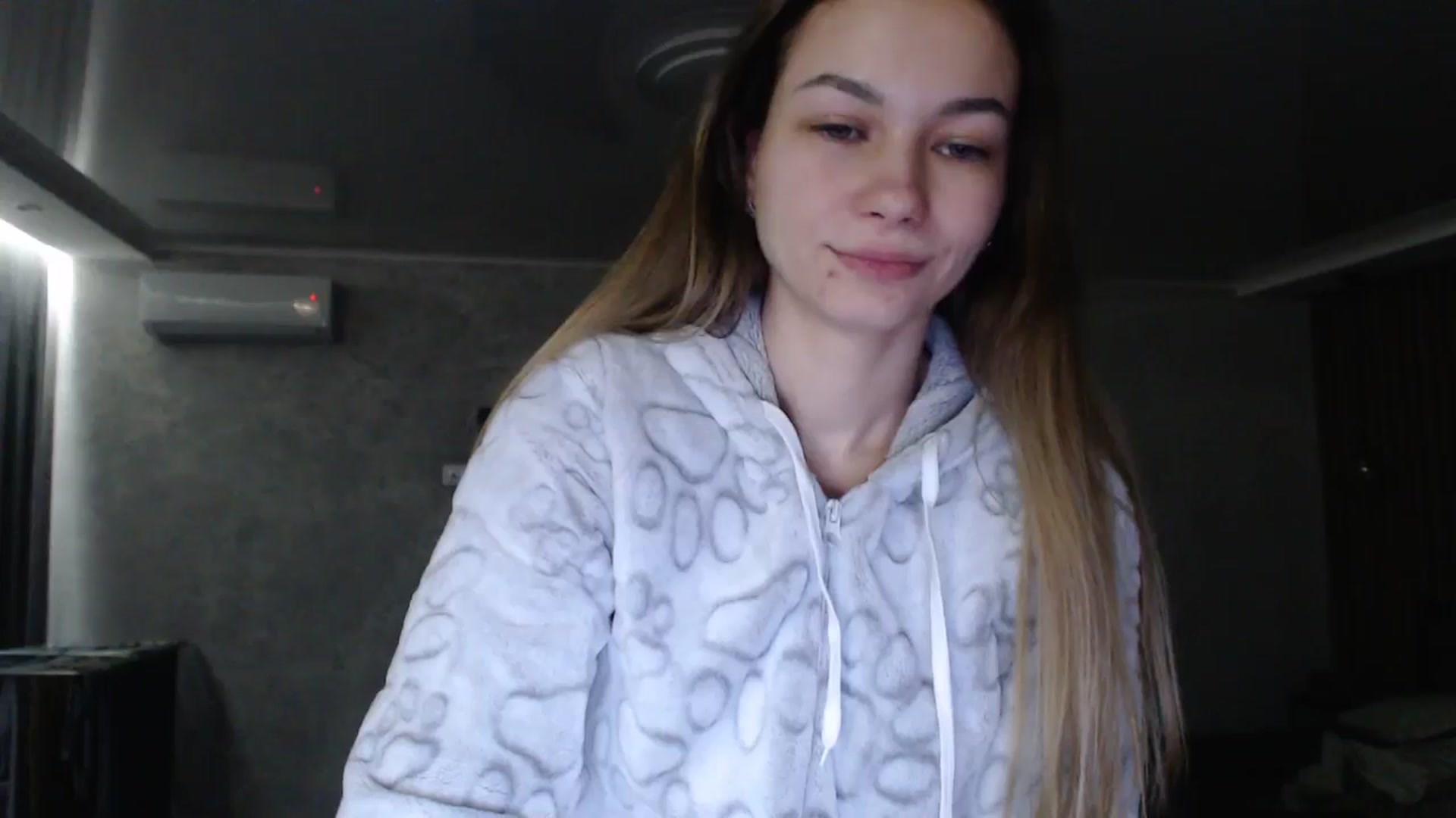 Gallery image thumbnail from Lovely_NataUA's myfreecams stream on, 01/18/2026, 24:35 image 20 of 20
