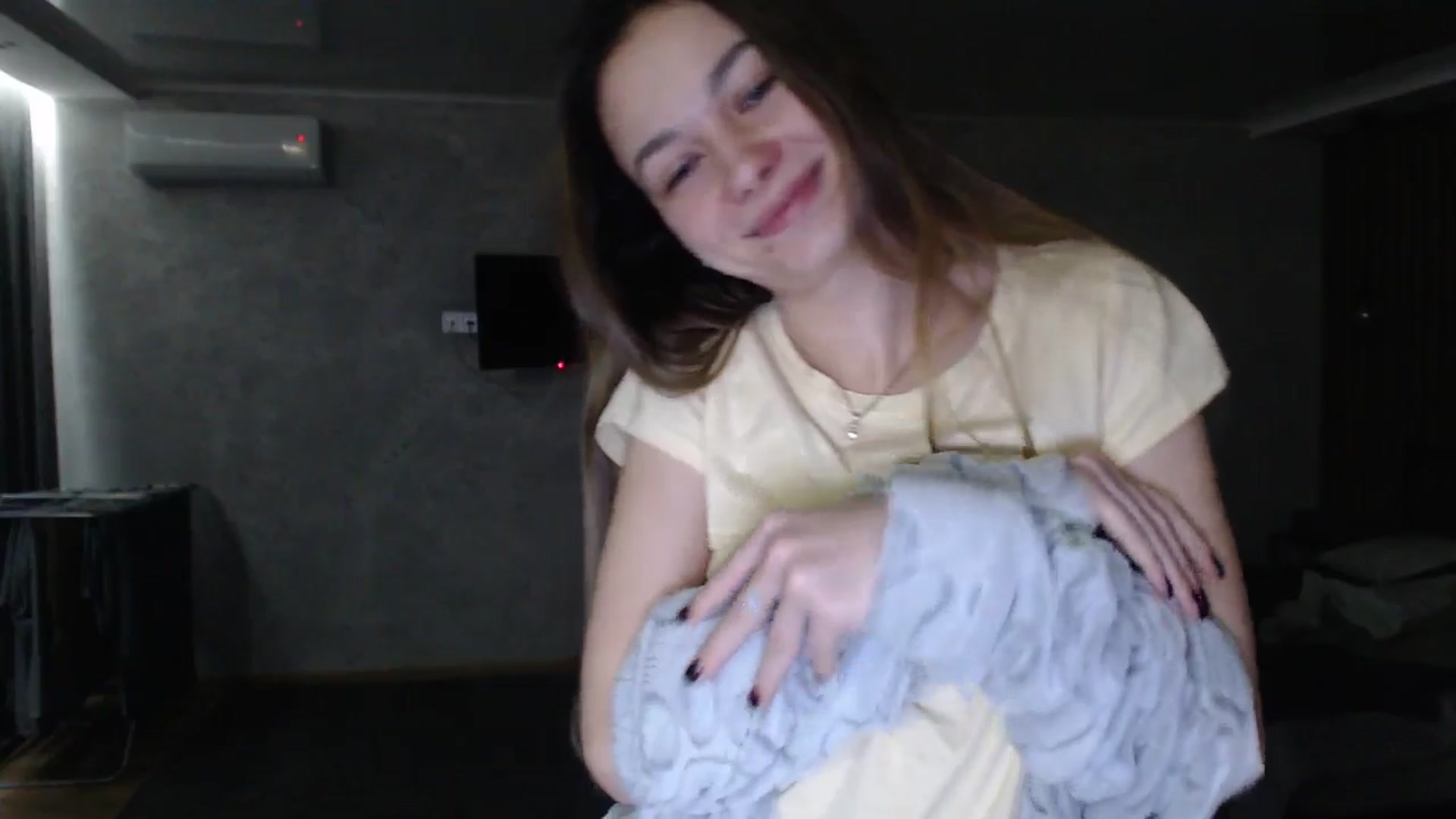 Gallery image thumbnail from Lovely_NataUA's myfreecams stream on, 01/18/2026, 24:35 image 11 of 20