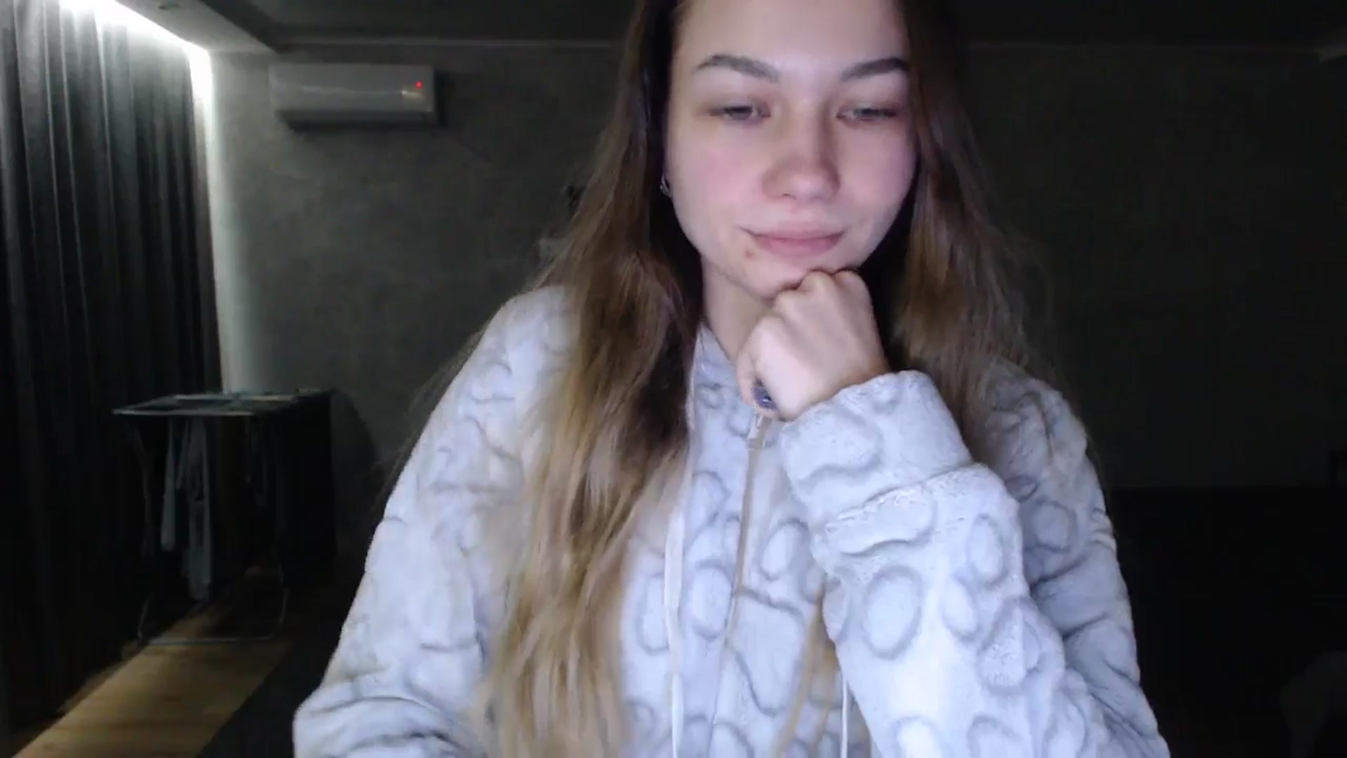 Gallery image thumbnail from Lovely_NataUA's myfreecams stream on, 01/18/2026, 21:54 image 17 of 20
