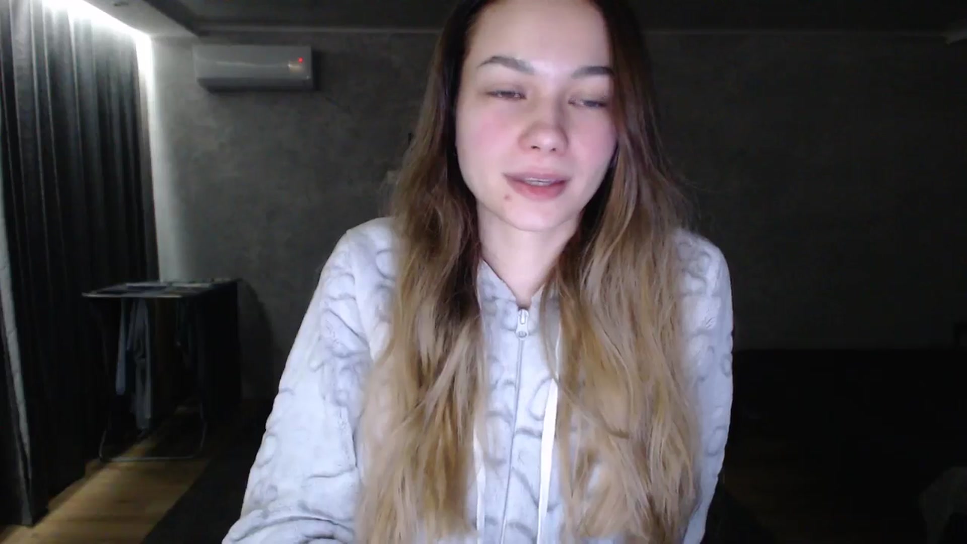 Gallery image thumbnail from Lovely_NataUA's myfreecams stream on, 01/18/2026, 21:54 image 13 of 20