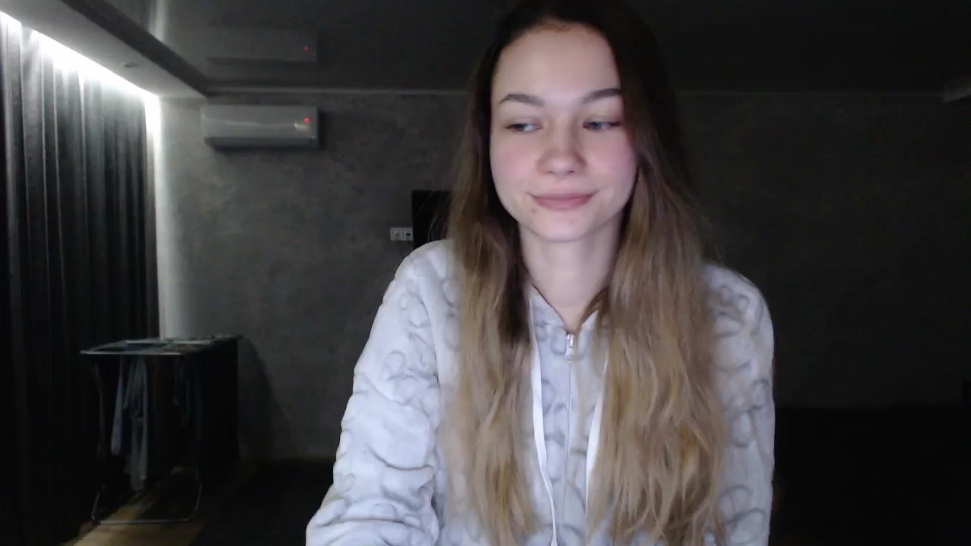 Gallery image thumbnail from Lovely_NataUA's myfreecams stream on, 01/18/2026, 21:54 image 19 of 20
