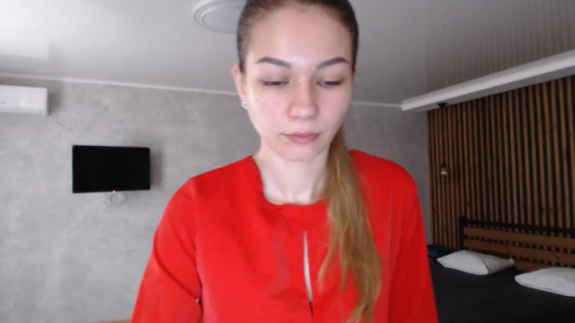 Gallery image thumbnail from Lovely_NataUA's myfreecams stream on, 02/14/2026, 13:47 image 10 of 20