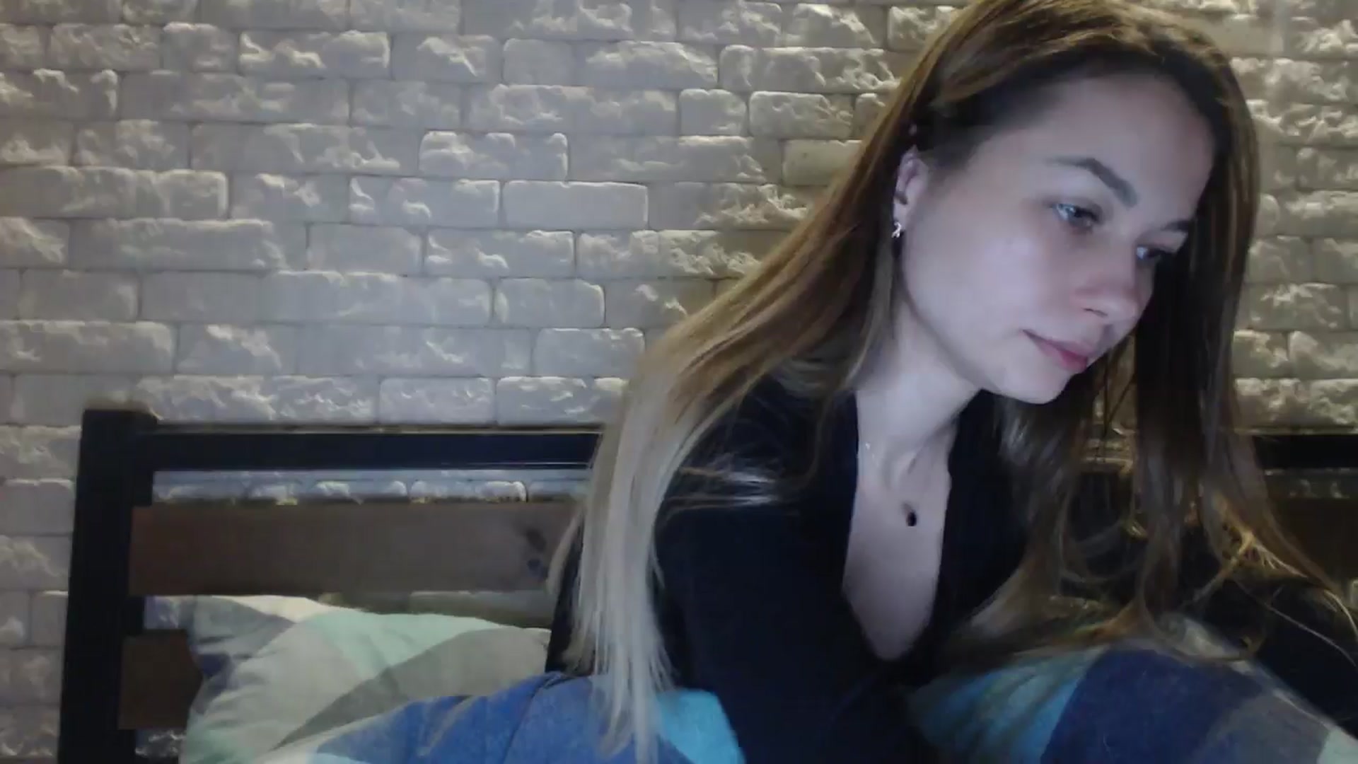 Gallery image thumbnail from Lovely_NataUA's myfreecams stream on, 02/22/2026, 21:50 image 15 of 20