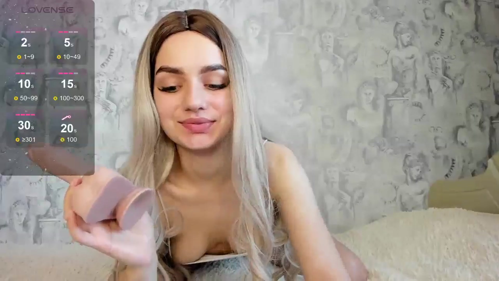 Gallery image thumbnail from Lovely_li's myfreecams stream on, 05/10/2024, 09:41 image 4 of 20