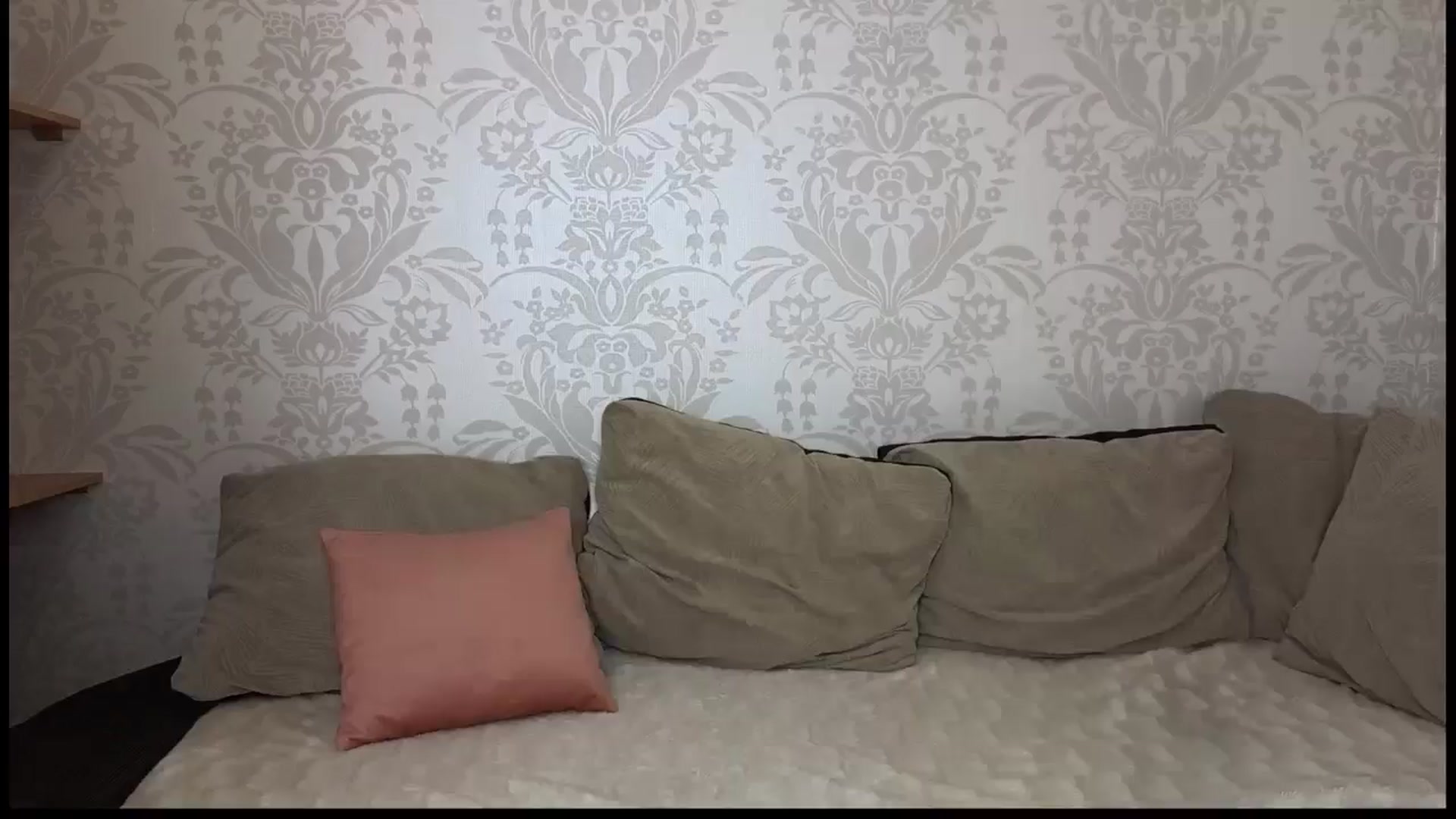 Gallery image thumbnail from Lovely_li's myfreecams stream on, 08/27/2024, 11:05 image 1 of 20