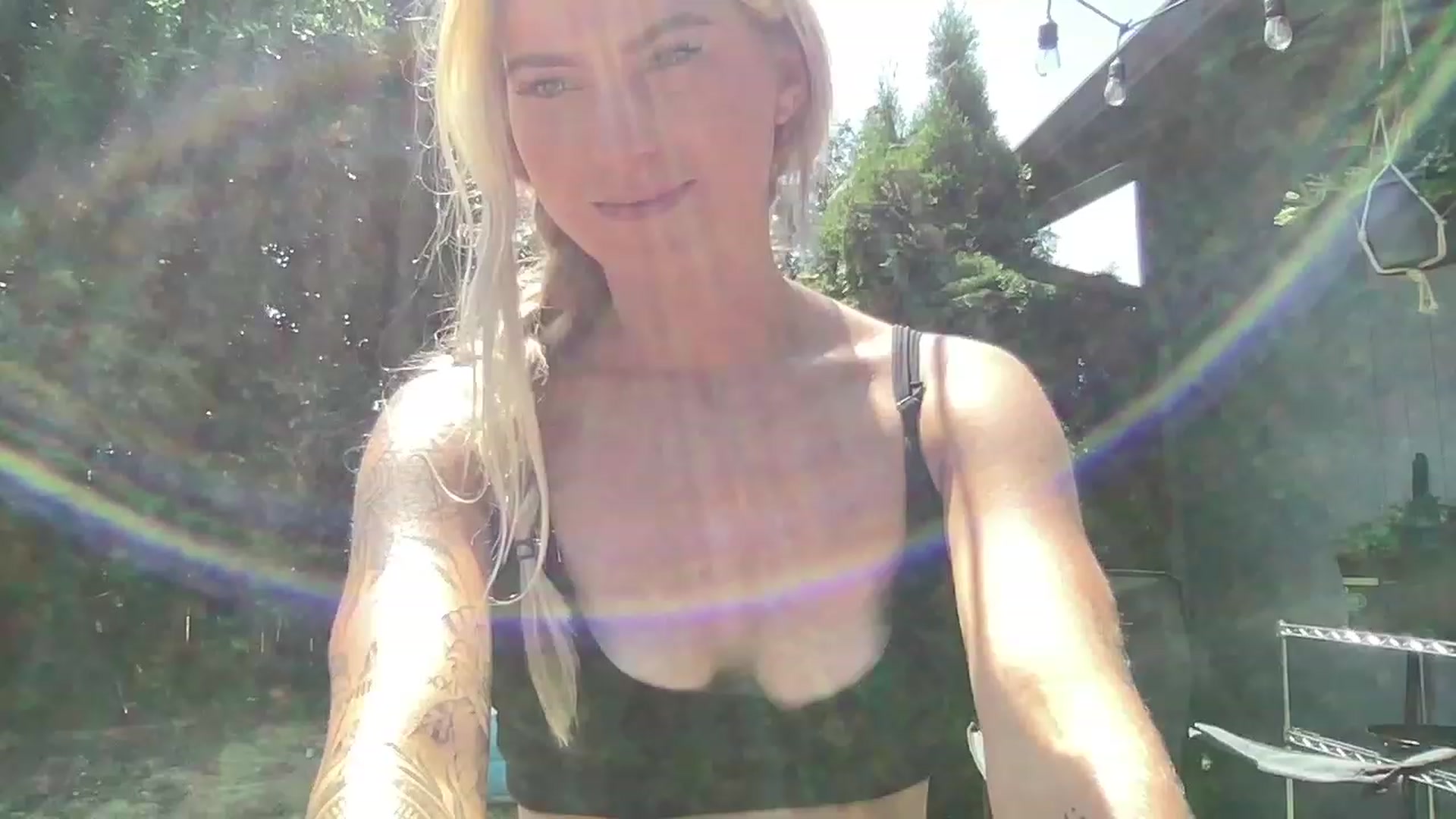 Gallery image thumbnail from Lovelyemilia's myfreecams stream on, 07/31/2023, 19:58 image 4 of 20