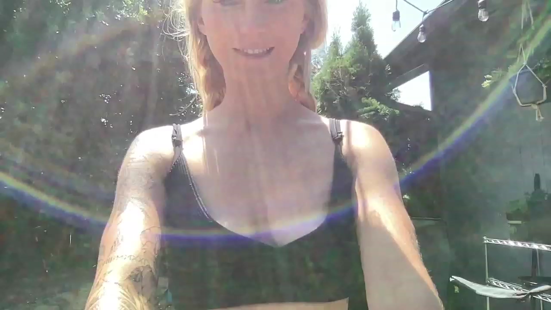 Gallery image thumbnail from Lovelyemilia's myfreecams stream on, 07/31/2023, 19:58 image 1 of 20