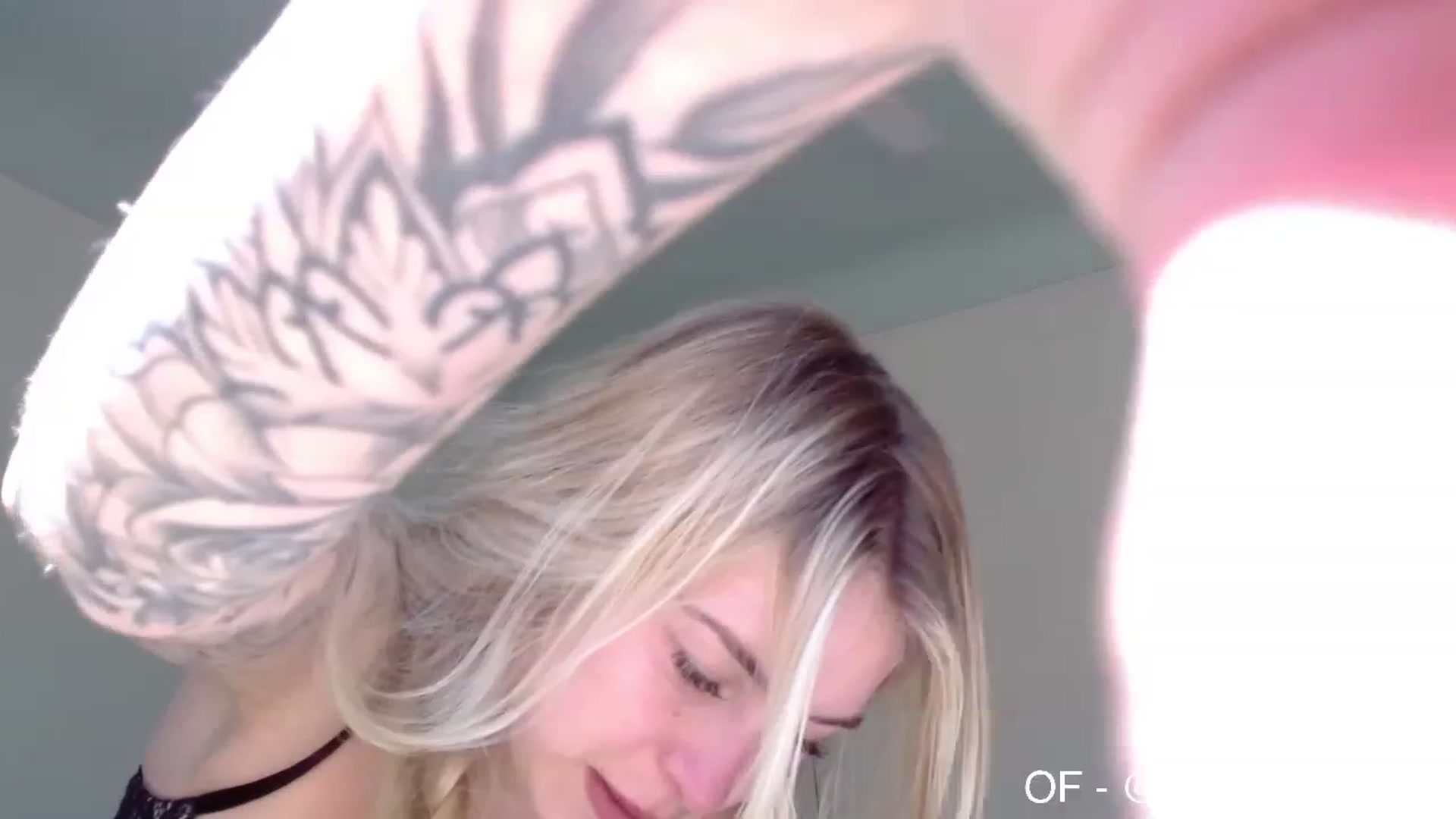 Gallery image thumbnail from Lovelyemilia's myfreecams stream on, 08/25/2023, 21:18 image 4 of 20