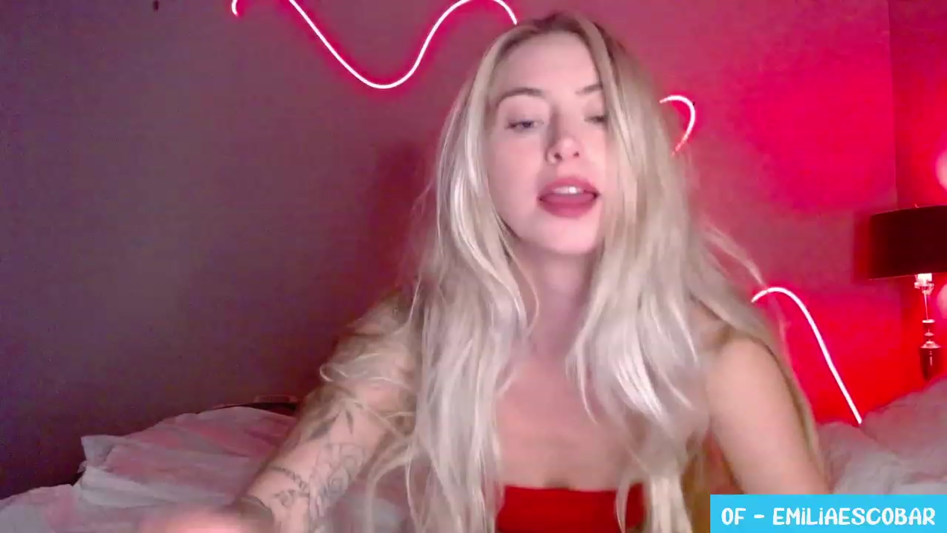 Gallery image thumbnail from Lovelyemilia's myfreecams stream on, 09/14/2023, 04:56 image 2 of 20