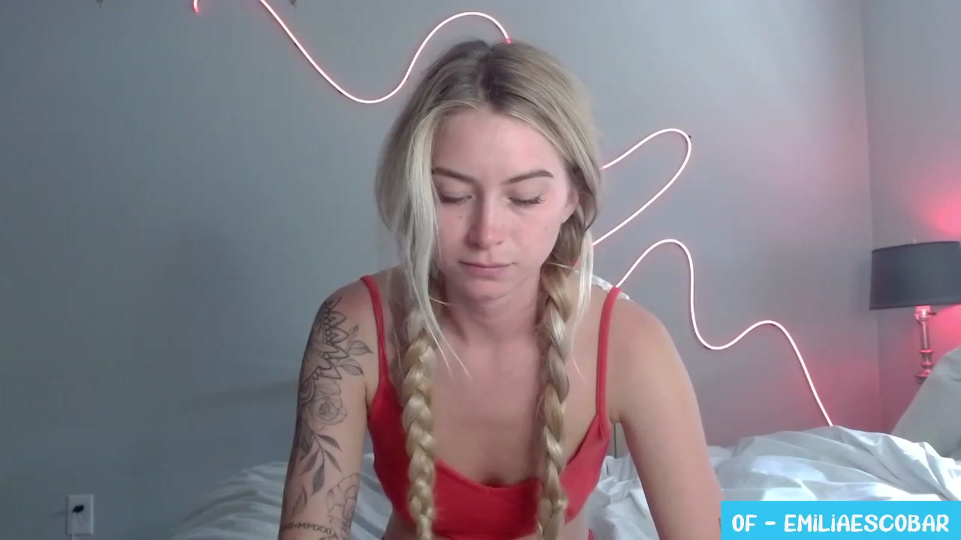 Gallery image thumbnail from Lovelyemilia's myfreecams stream on, 09/18/2023, 21:30 image 20 of 20
