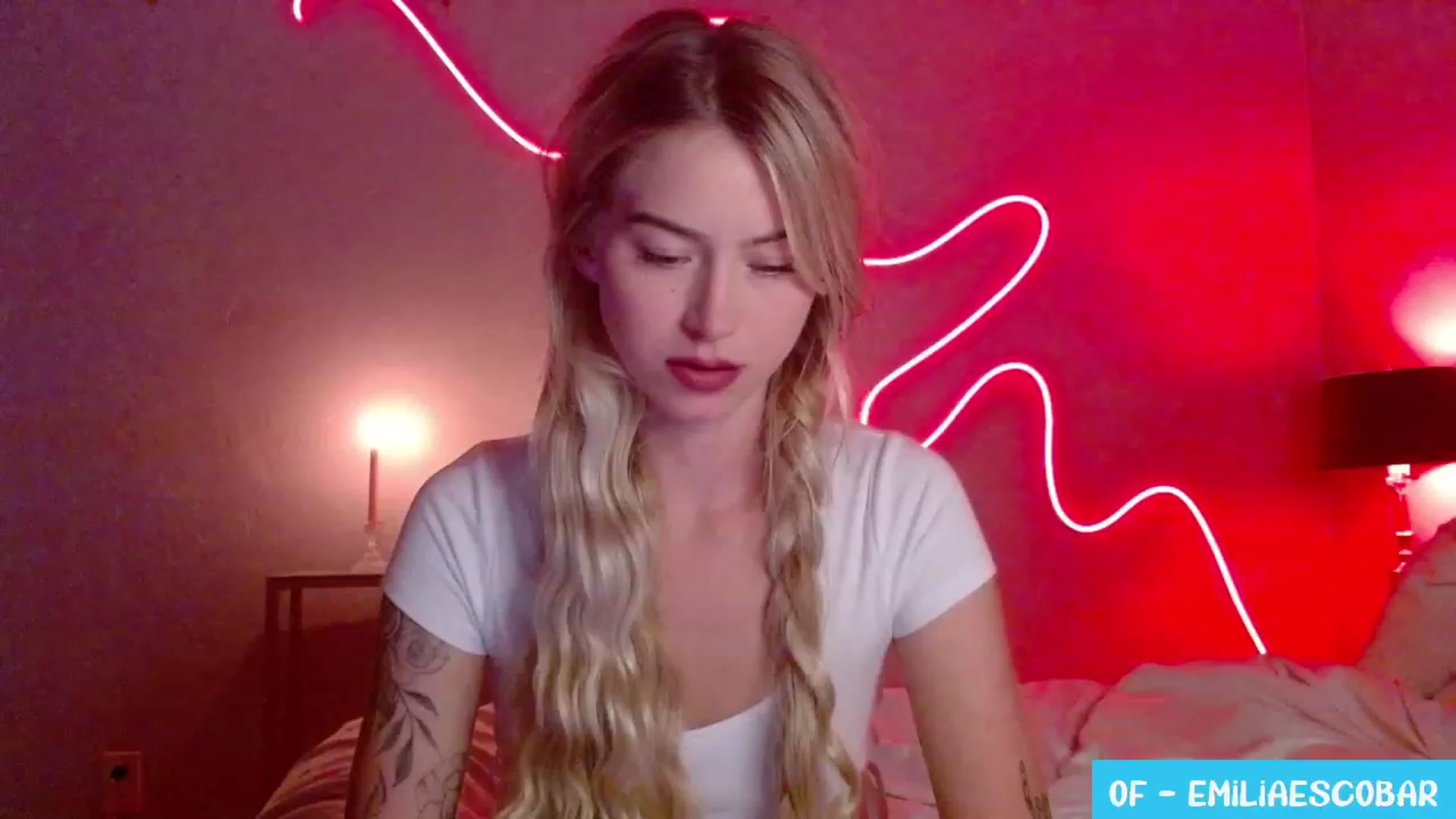 Gallery image thumbnail from Lovelyemilia's myfreecams stream on, 09/19/2023, 07:09 image 11 of 20