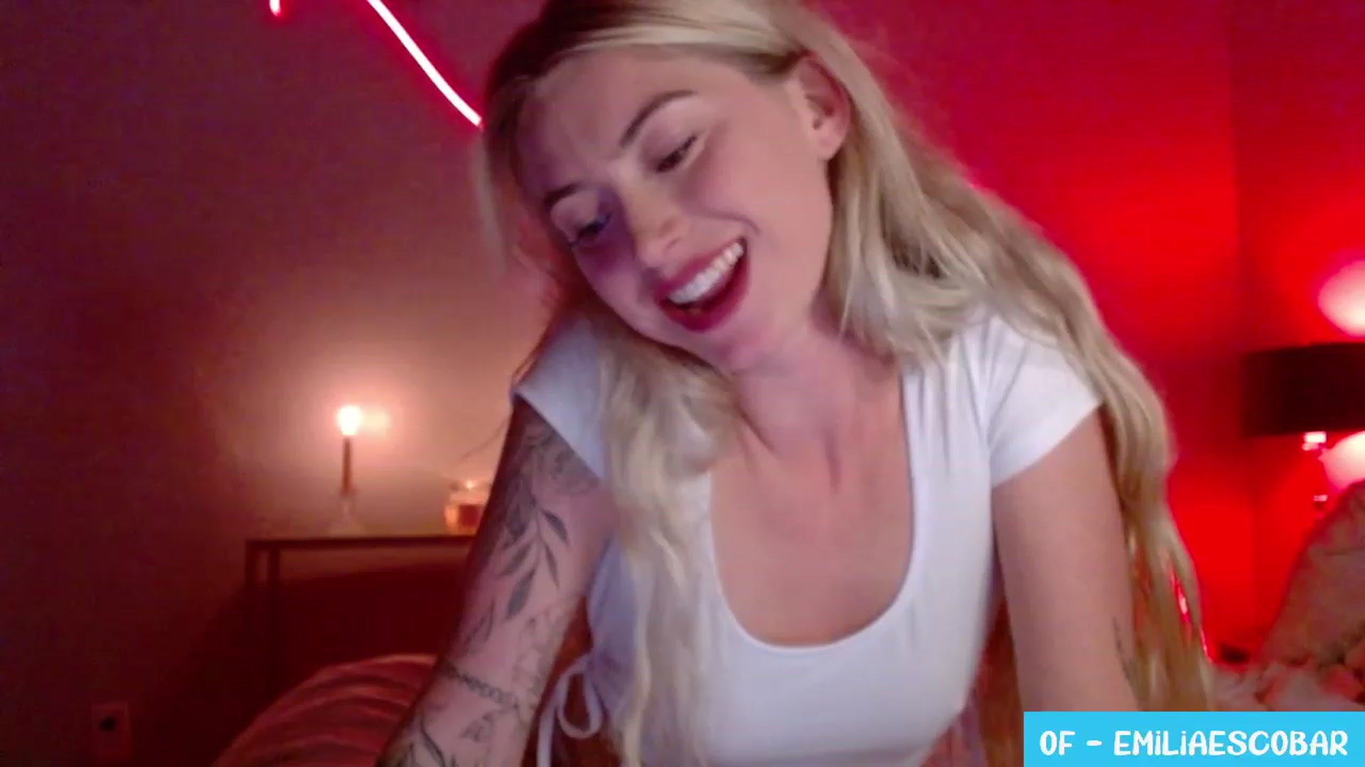 Gallery image thumbnail from Lovelyemilia's myfreecams stream on, 09/19/2023, 07:09 image 7 of 20