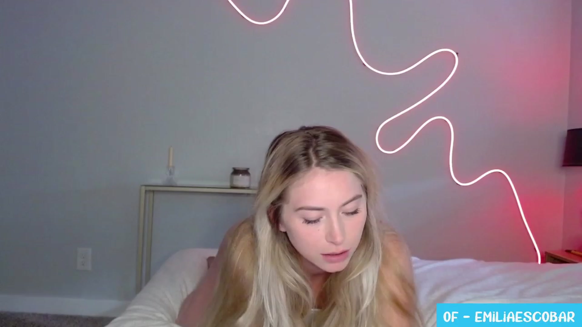 Gallery image thumbnail from Lovelyemilia's myfreecams stream on, 09/20/2023, 21:22 image 20 of 20