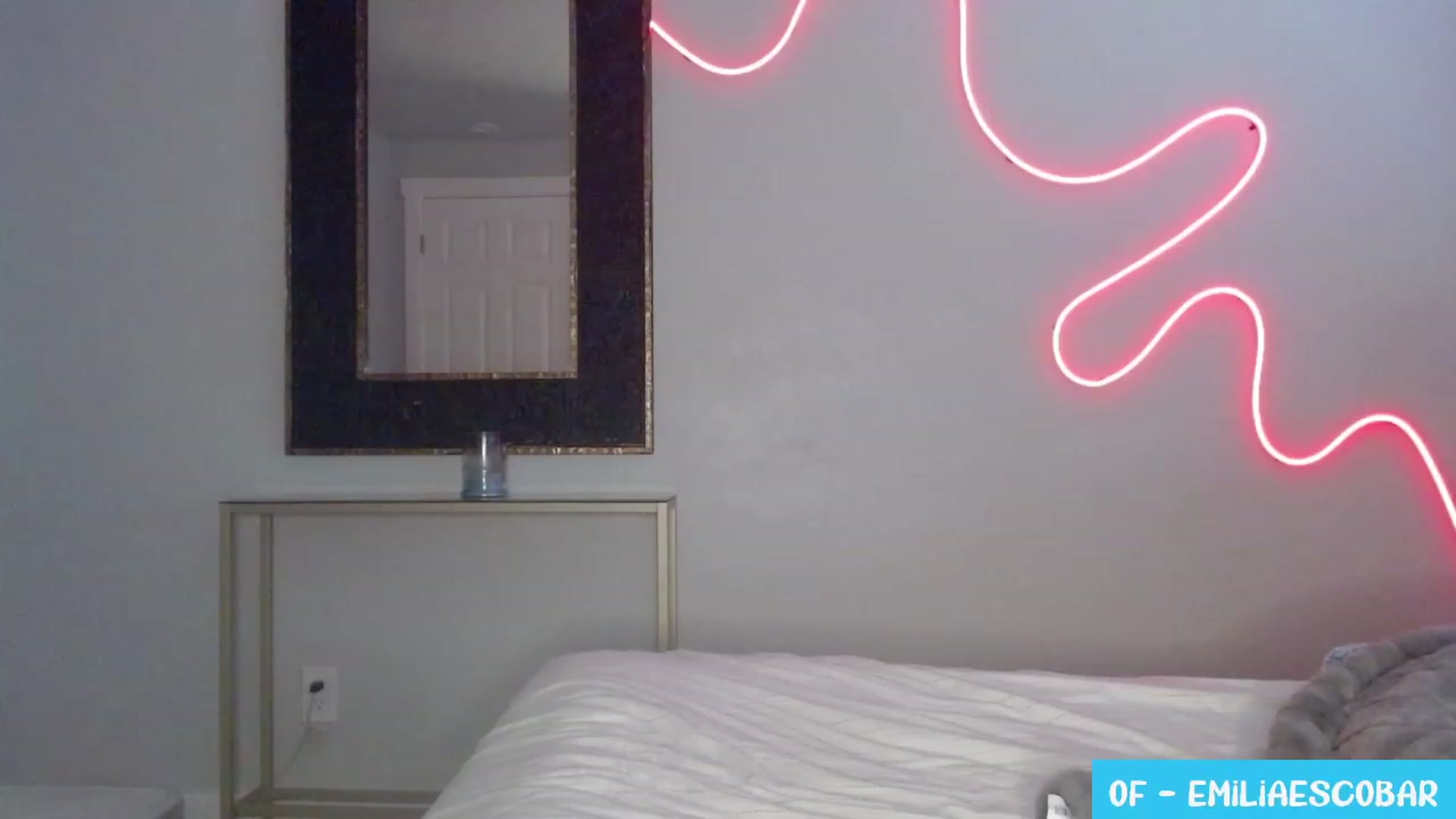 Gallery image thumbnail from Lovelyemilia's myfreecams stream on, 10/09/2023, 22:24 image 13 of 20