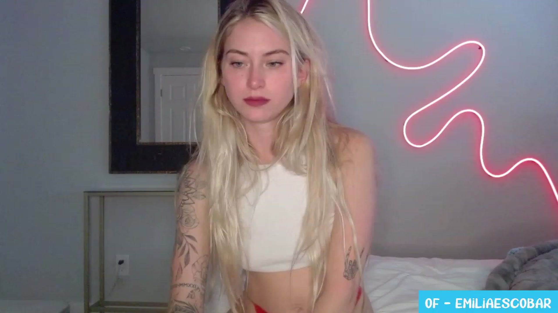 Gallery image thumbnail from Lovelyemilia's myfreecams stream on, 10/09/2023, 22:24 image 18 of 20