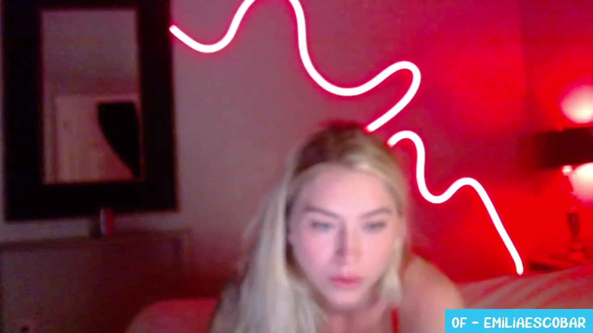 Gallery image thumbnail from Lovelyemilia's myfreecams stream on, 10/11/2023, 03:36 image 2 of 20
