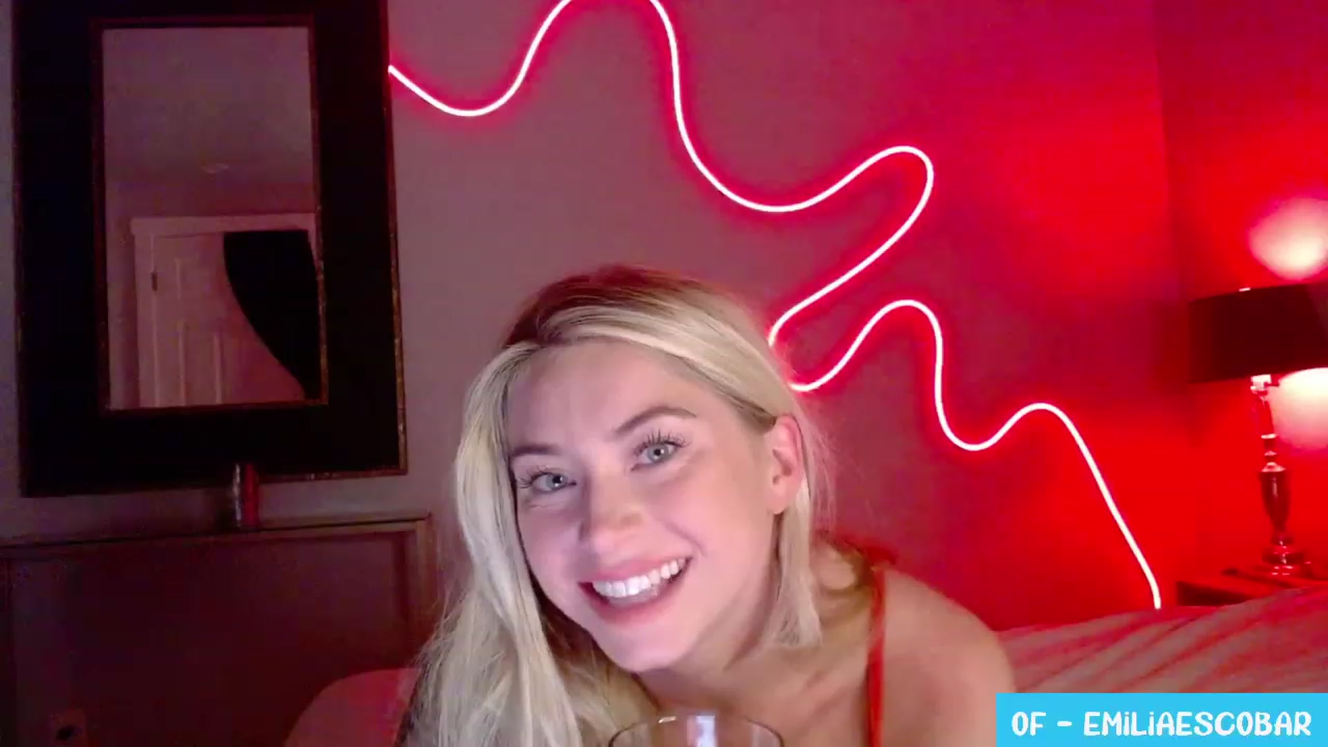 Gallery image thumbnail from Lovelyemilia's myfreecams stream on, 10/11/2023, 03:36 image 6 of 20