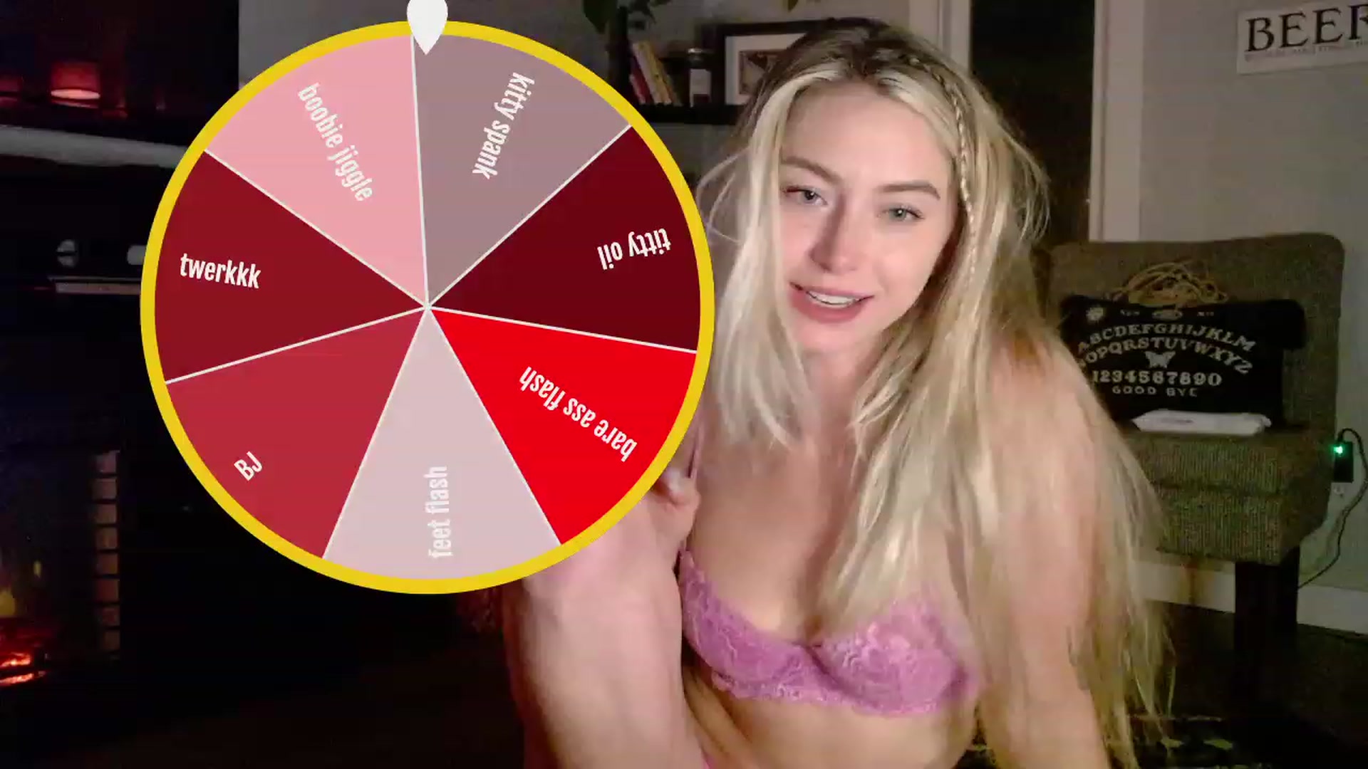 Gallery image thumbnail from Lovelyemilia's myfreecams stream on, 10/17/2023, 05:16 image 7 of 20
