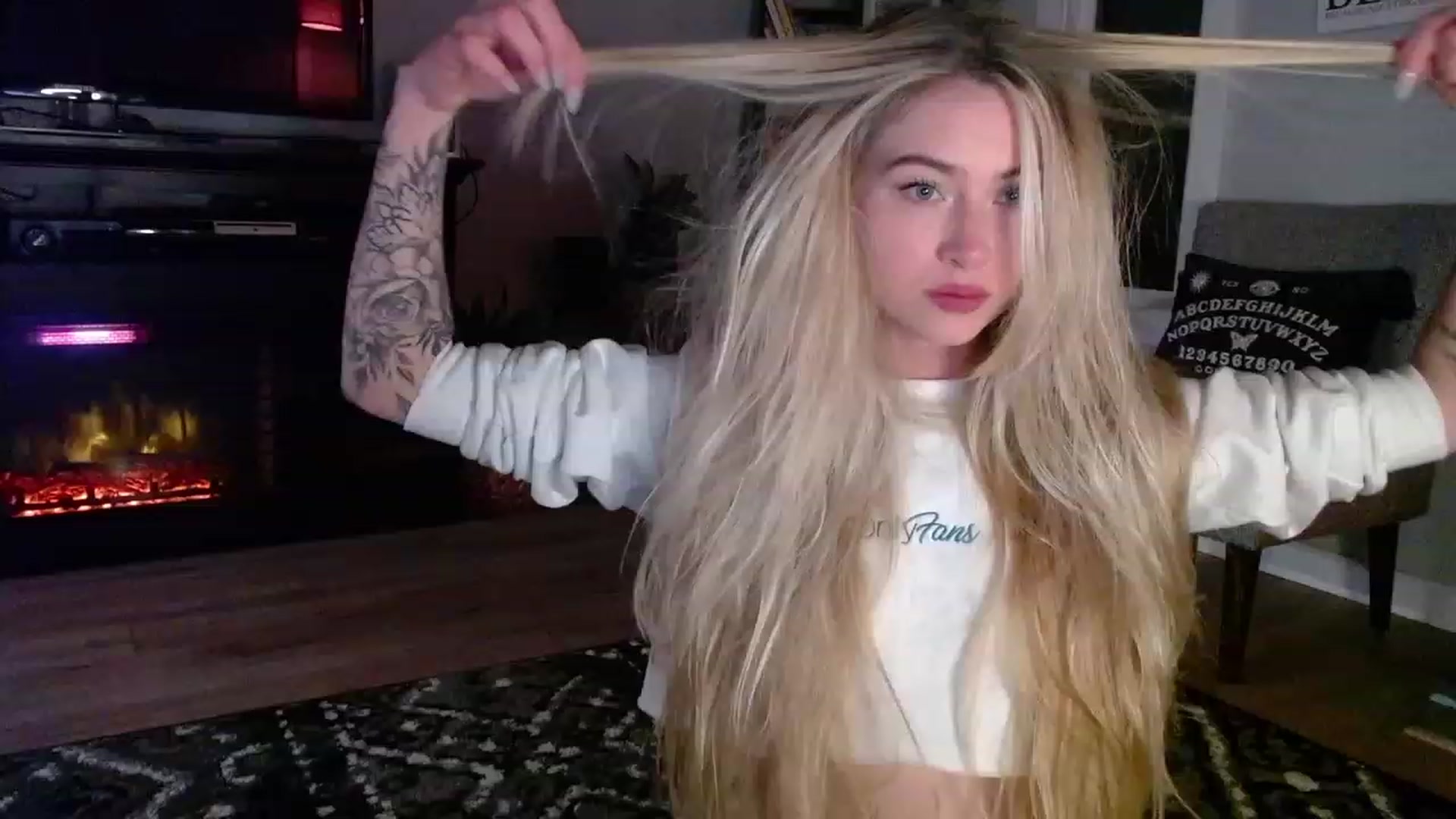 Gallery image thumbnail from Lovelyemilia's myfreecams stream on, 11/02/2023, 05:12 image 16 of 20